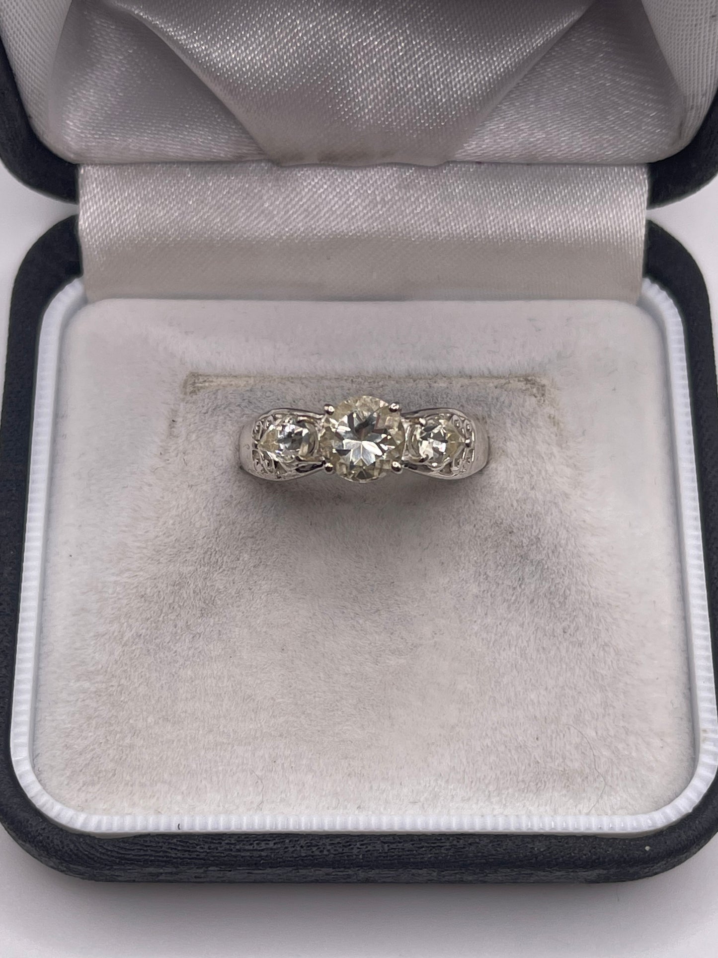 Silver cz ring