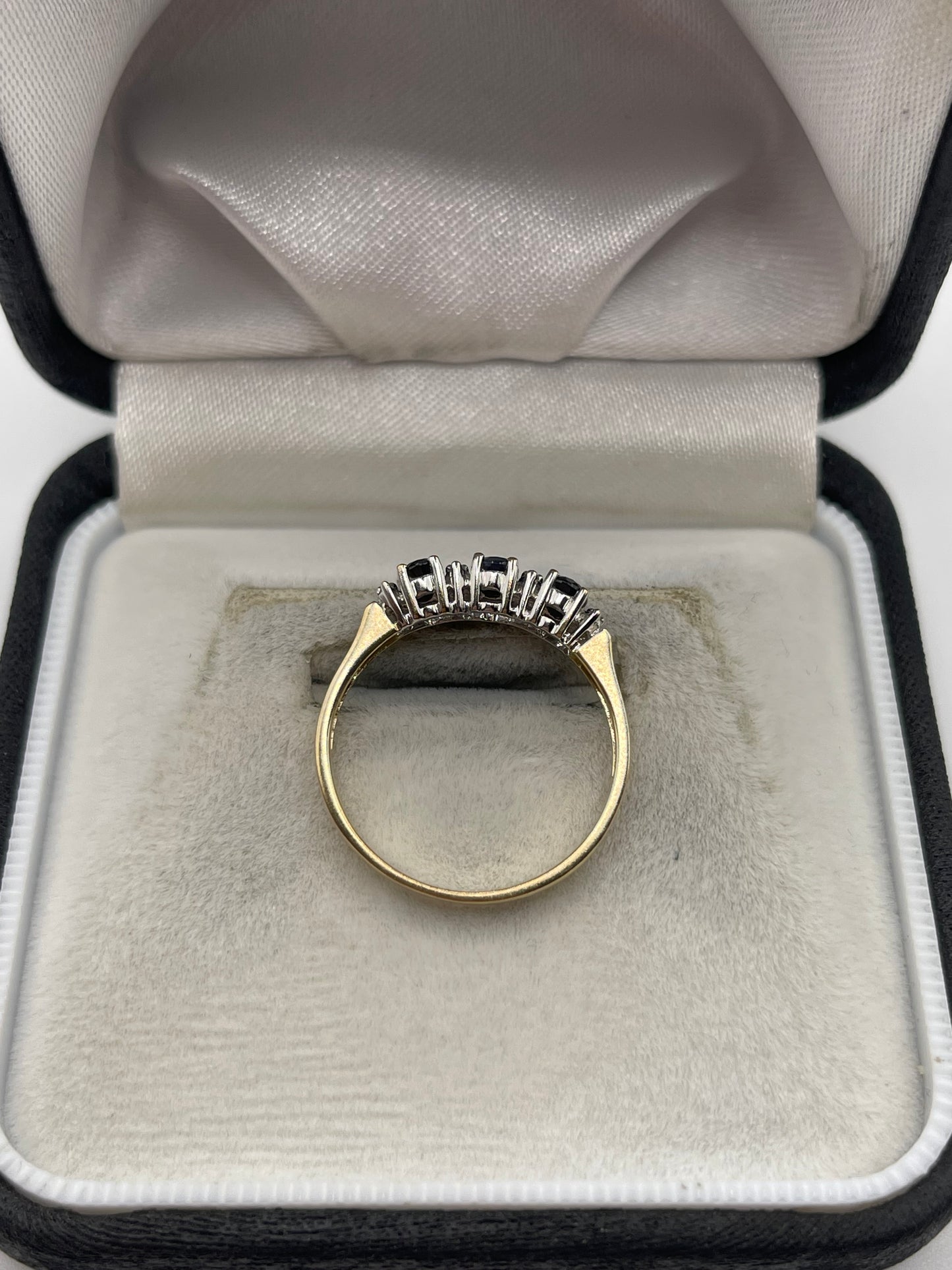 9ct gold sapphire and diamond ring