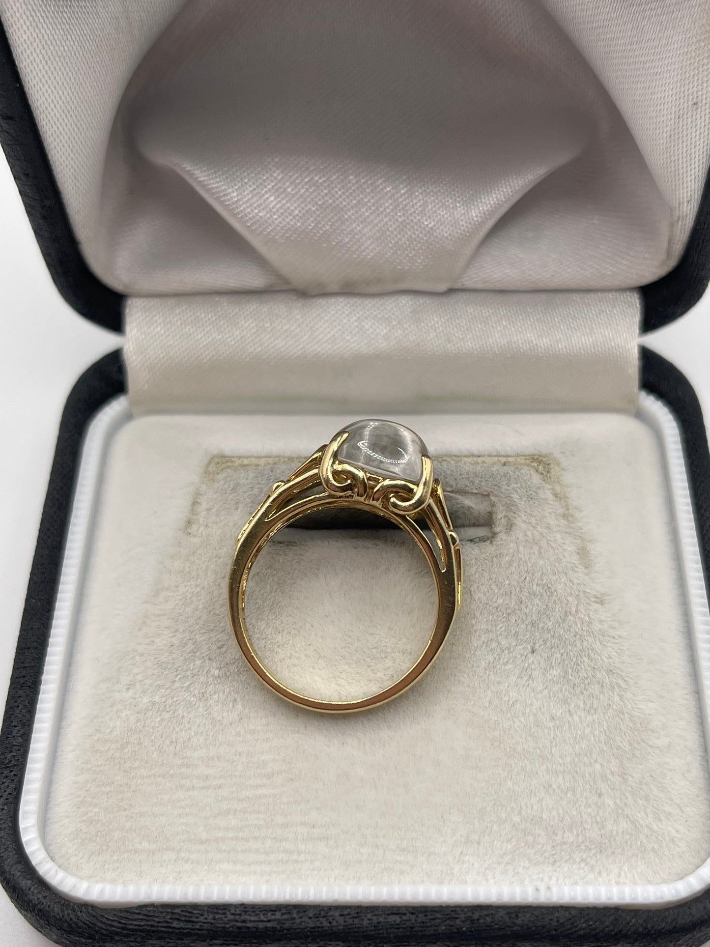 9ct gold rock Crystal ring