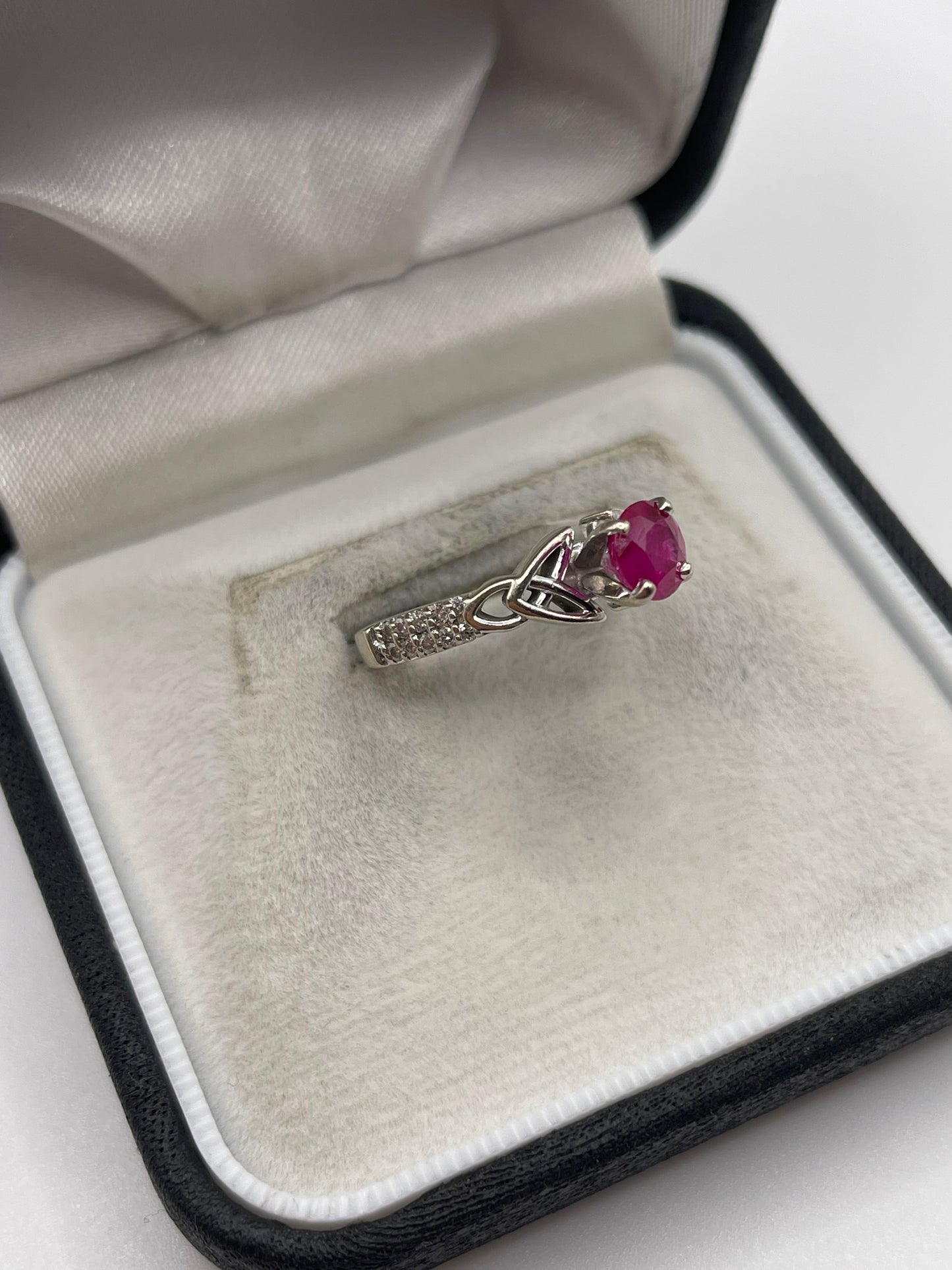 14ct white gold ruby and diamond ring