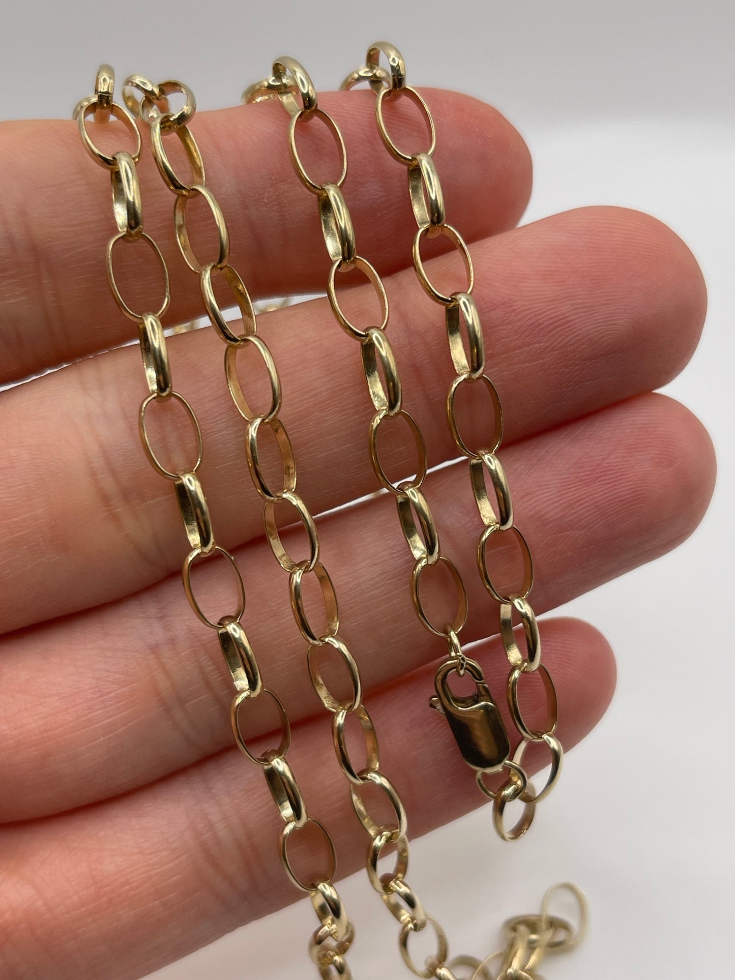9ct gold chain 230
