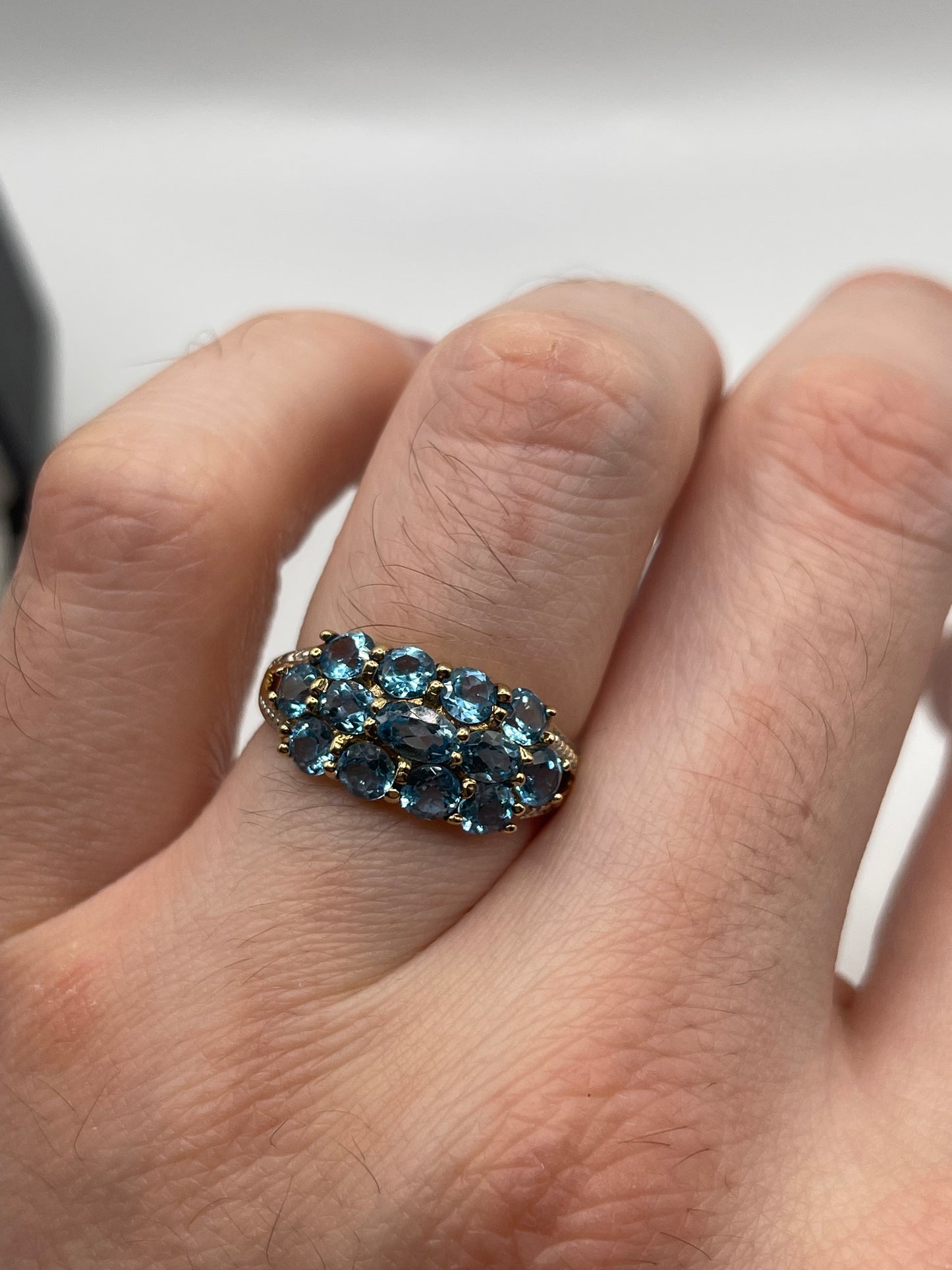 9ct gold topaz and diamond ring