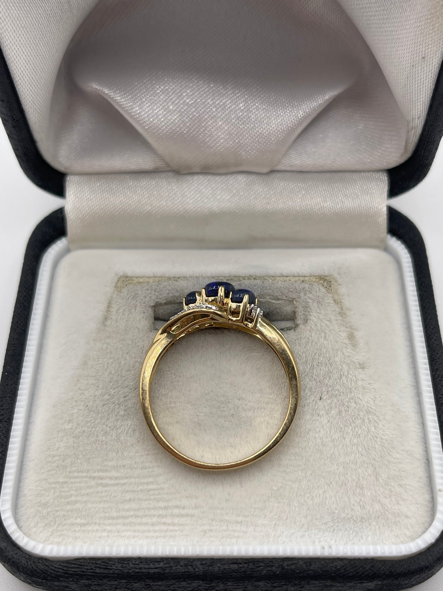 9ct gold opal and diamond ring