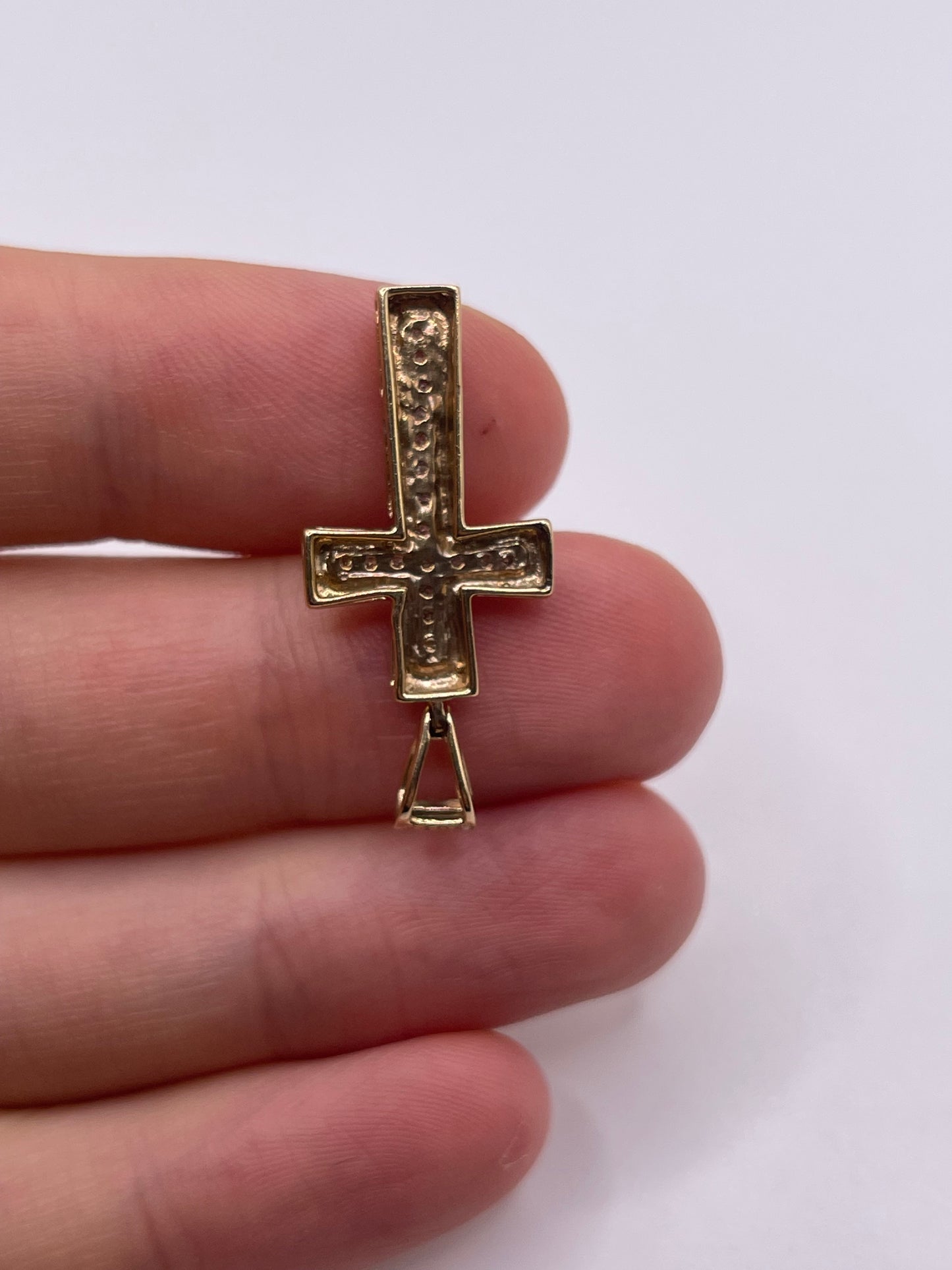 9ct gold diamond cross pendant