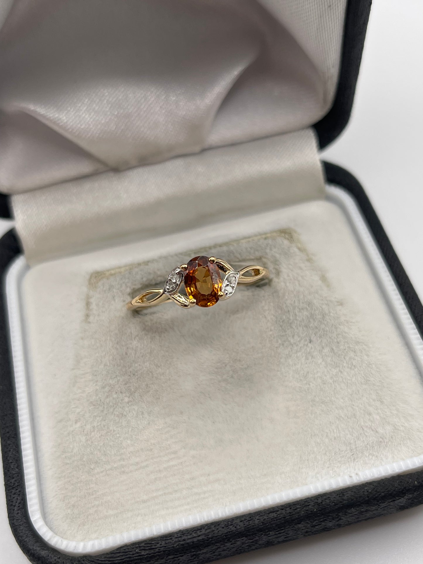 9ct gold citrine and diamond ring