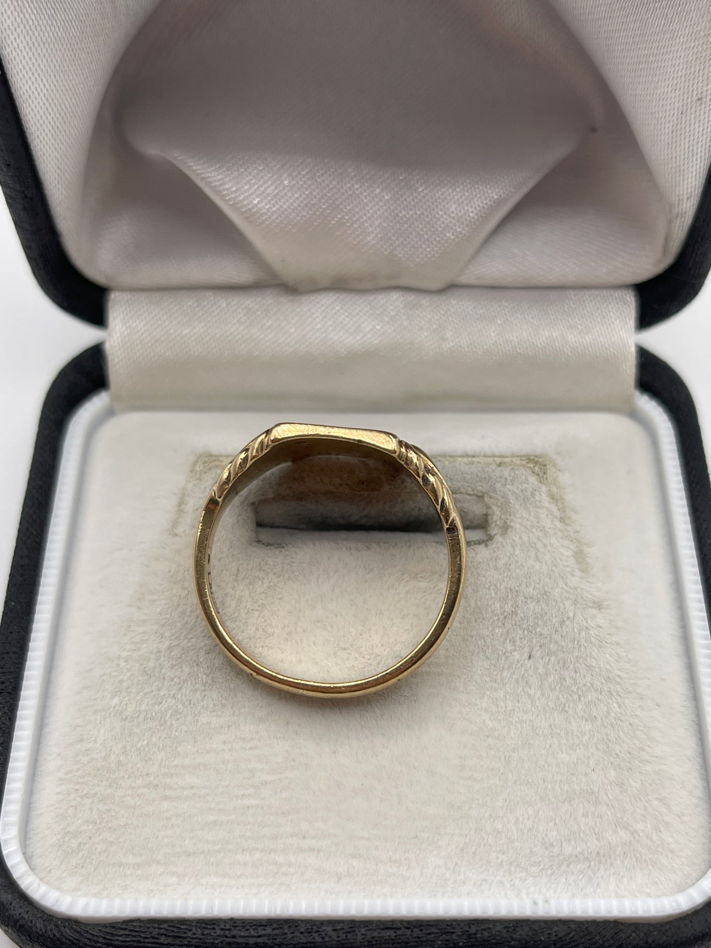 9ct gold diamond signet ring