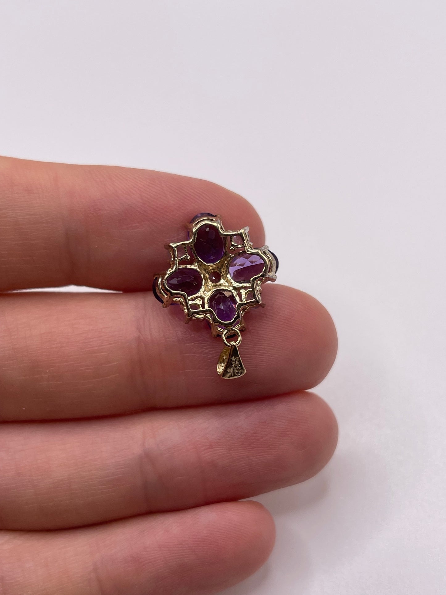 9ct gold amethyst cluster pendant