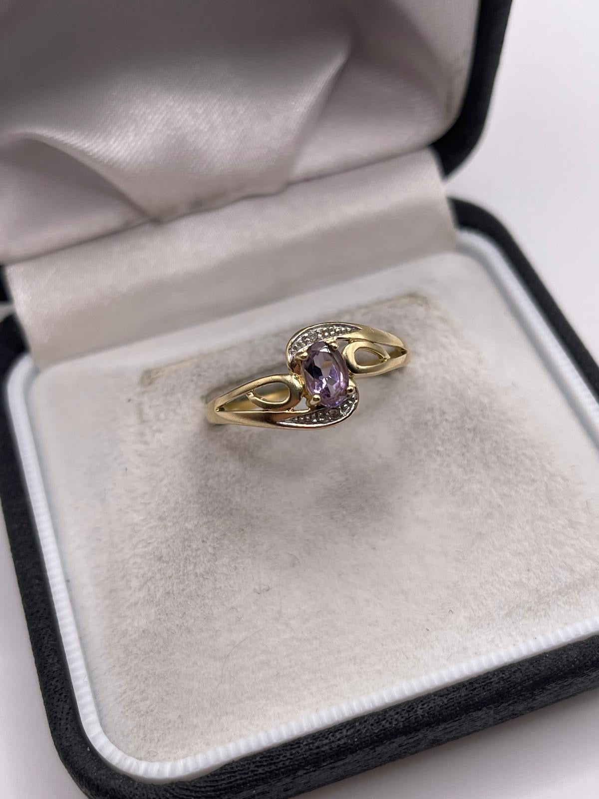 9ct gold amethyst and diamond ring
