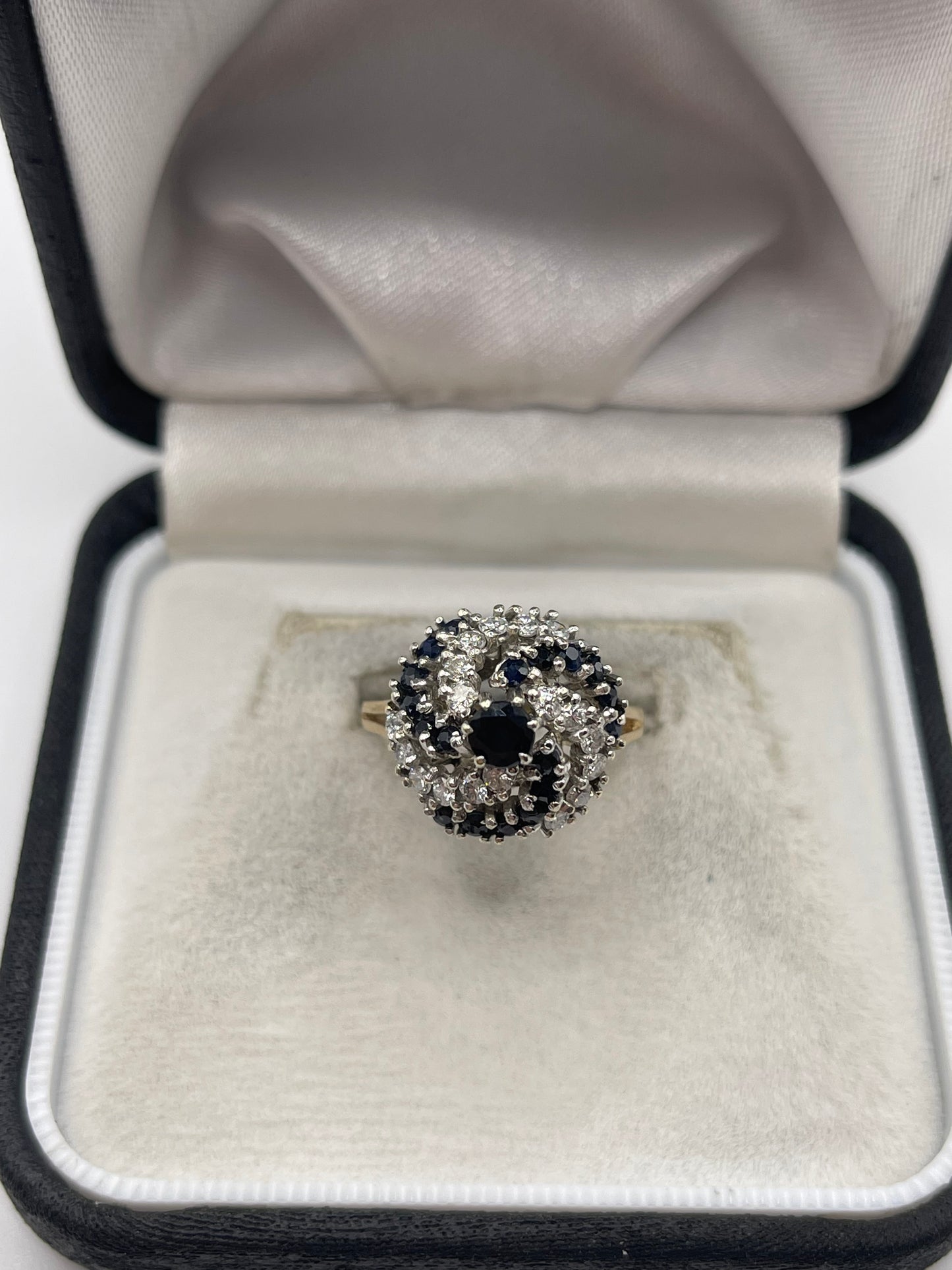 9ct gold sapphire and diamond ring
