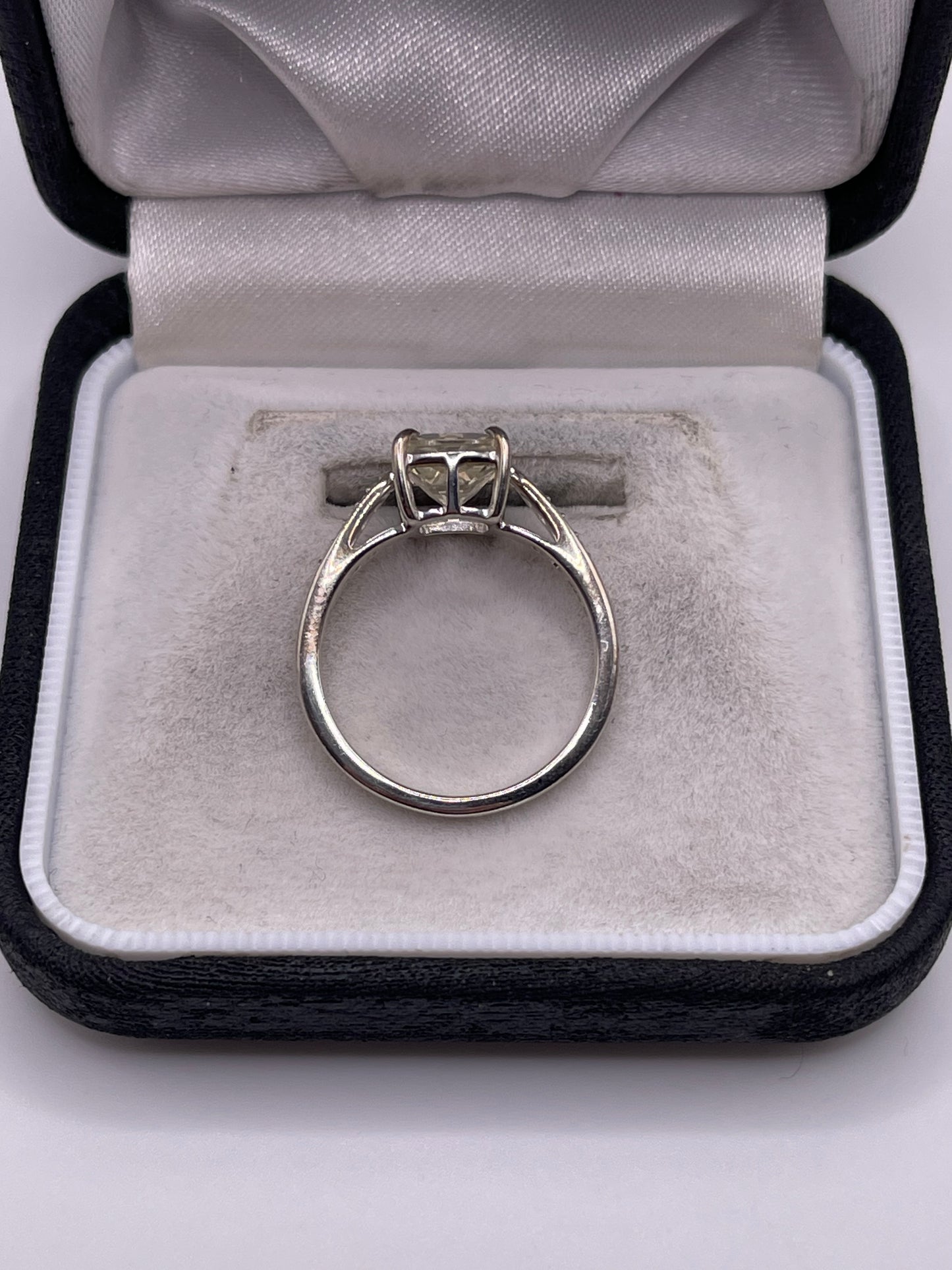 Silver quartz and zircon ring