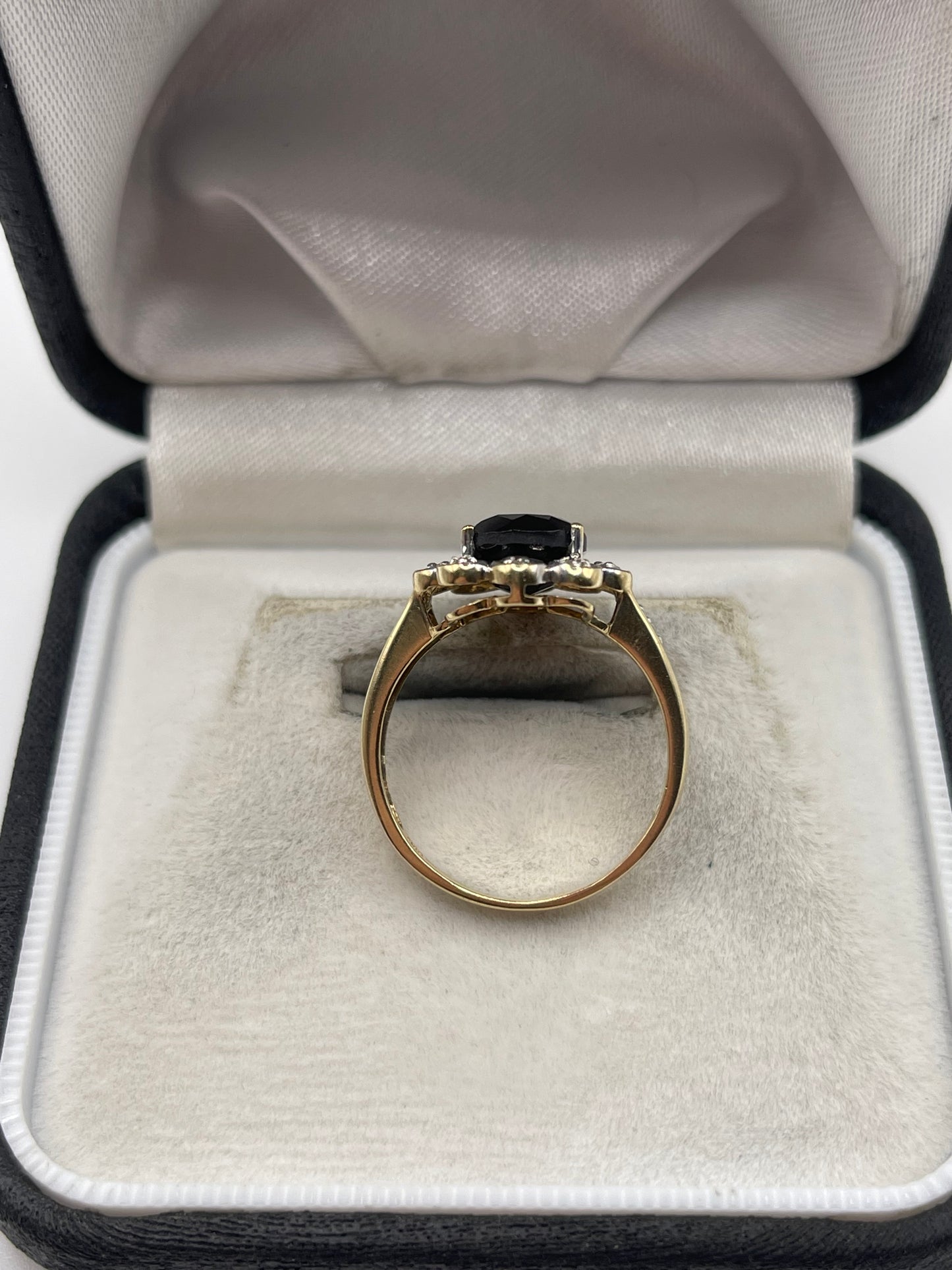 9ct gold sapphire and diamond ring