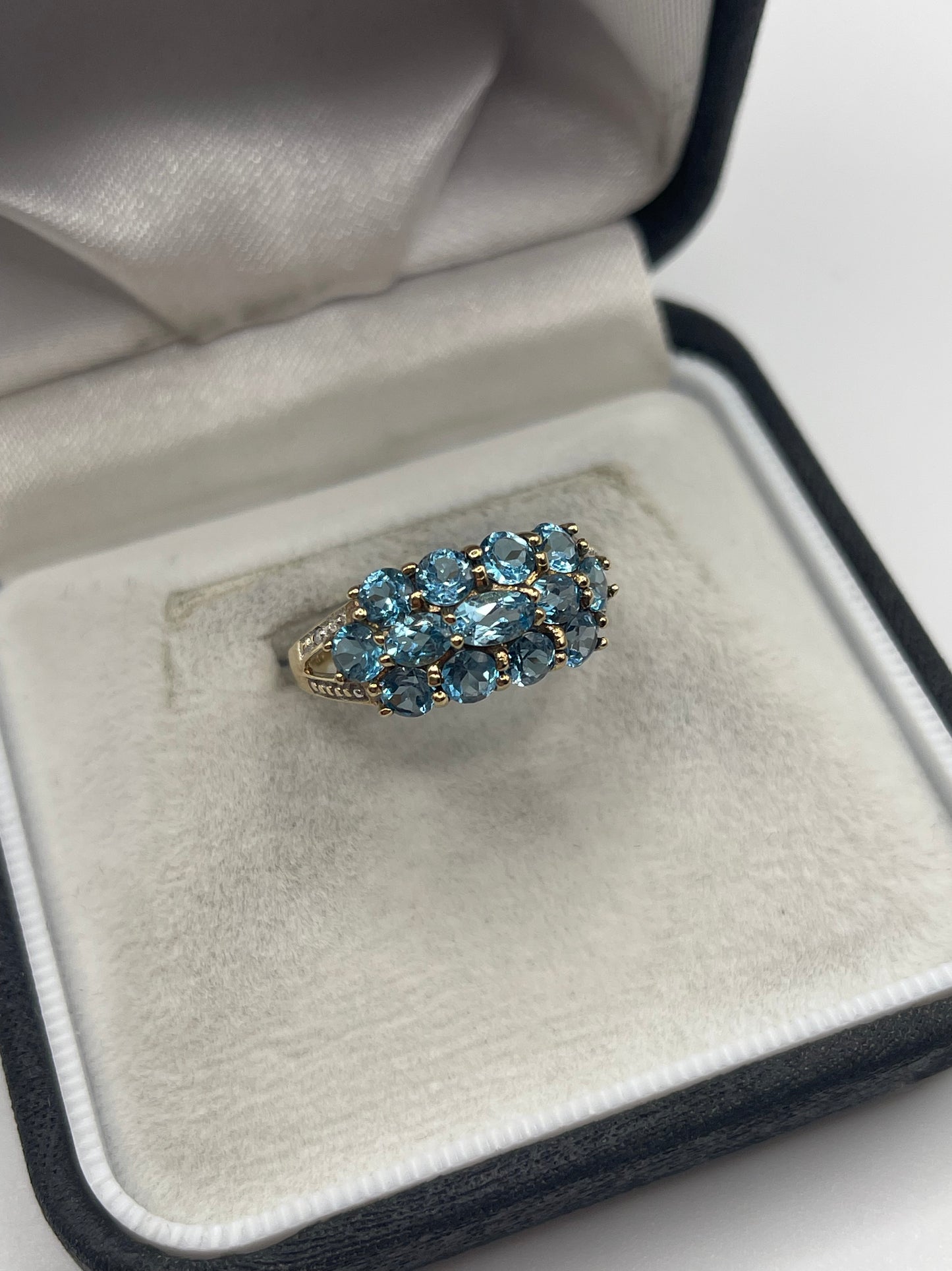 9ct gold topaz and diamond ring