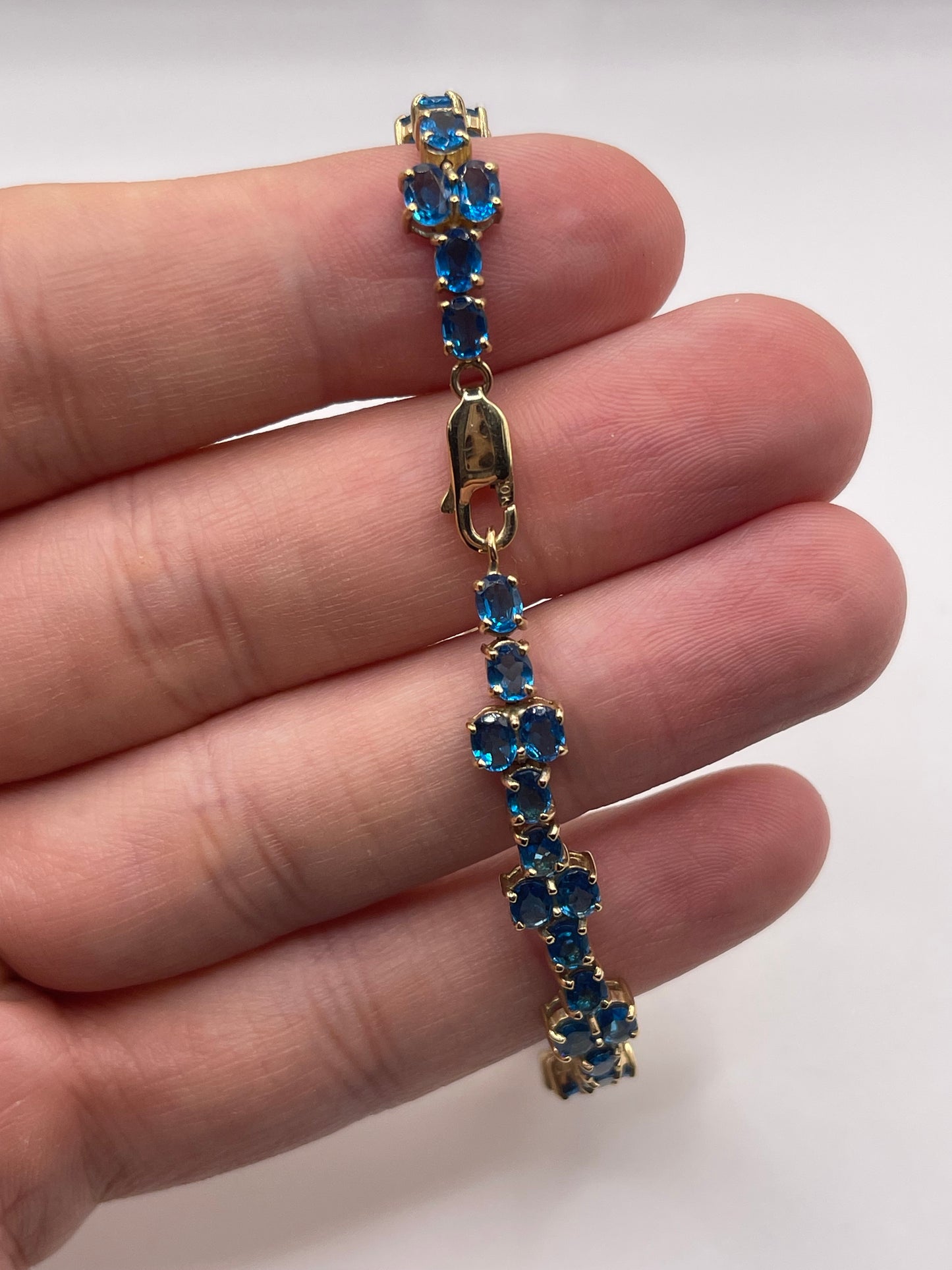 9ct gold blue apatite bracelet