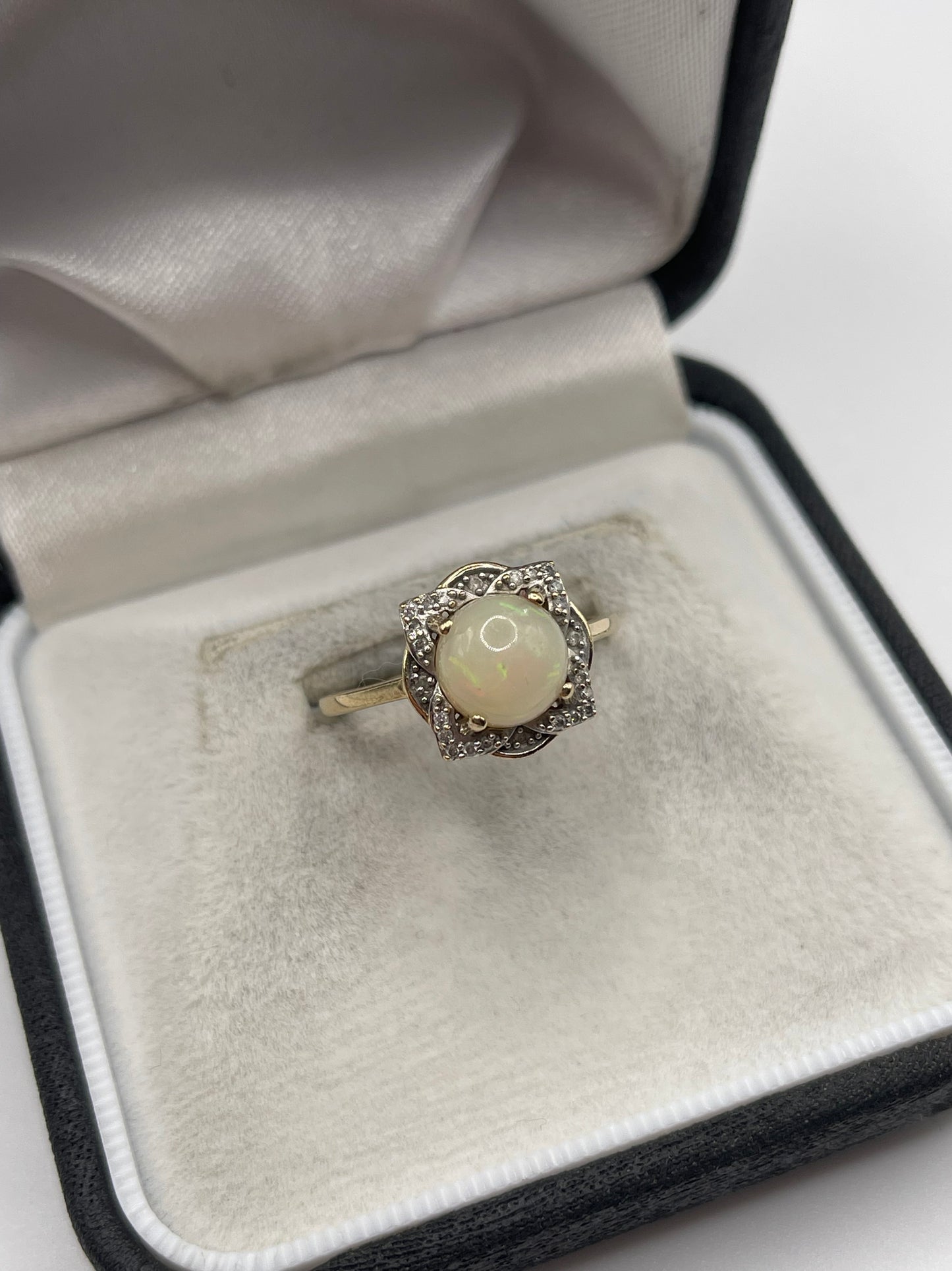 9ct gold opal and diamond ring
