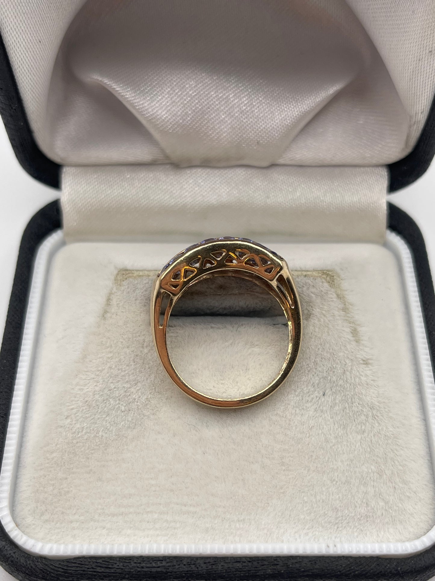 9ct gold tanzanite cluster ring
