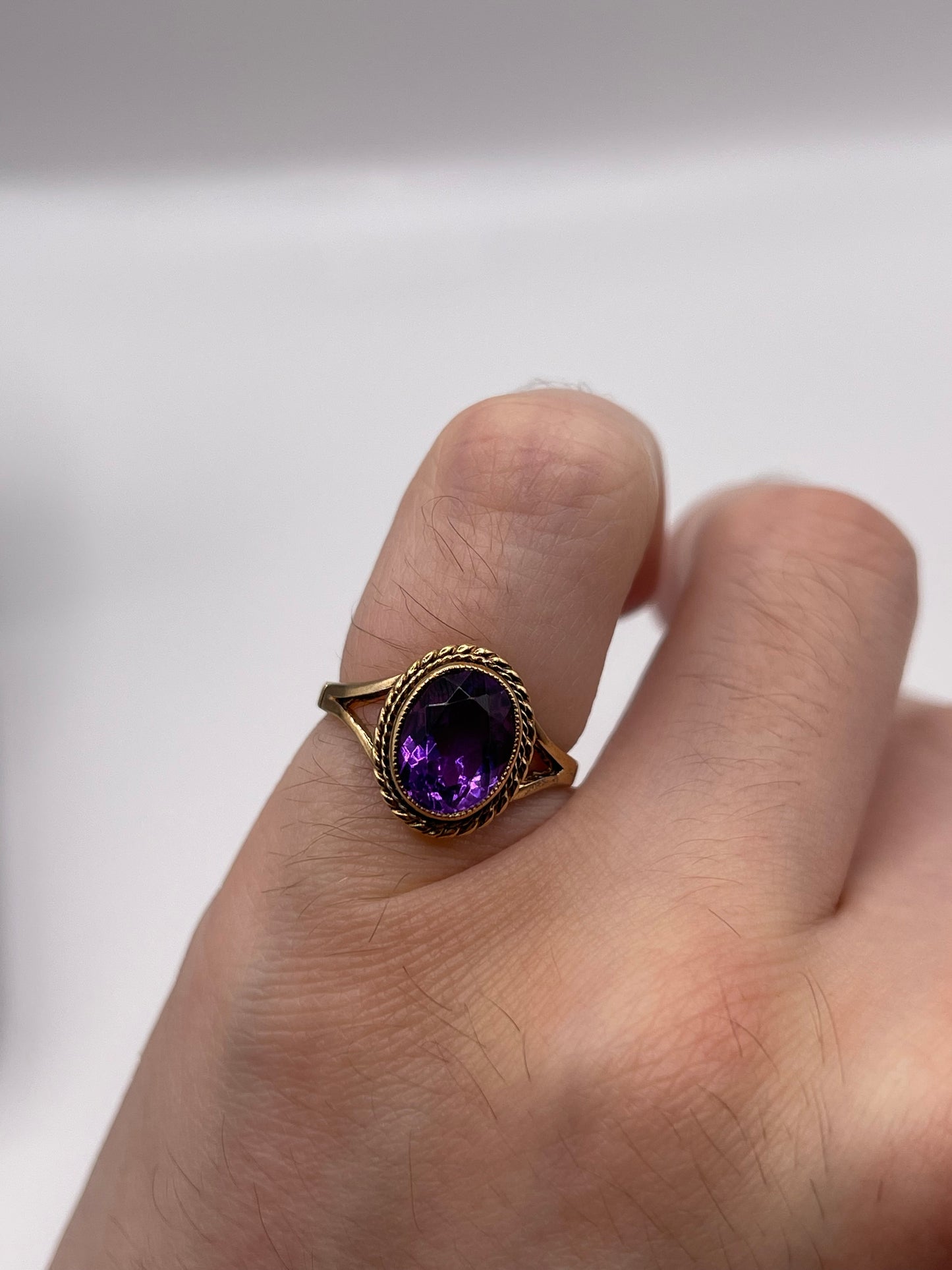 9ct gold amethyst ring