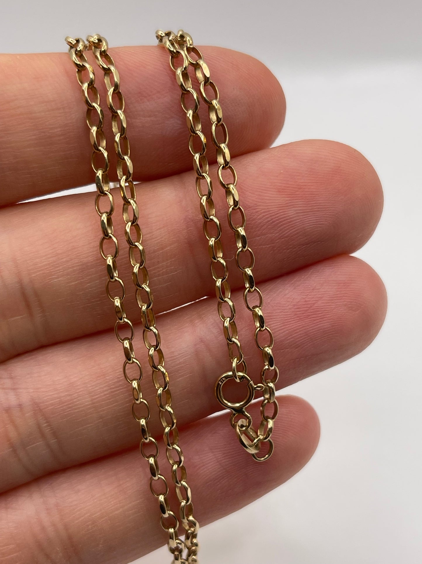 9ct gold chain 286