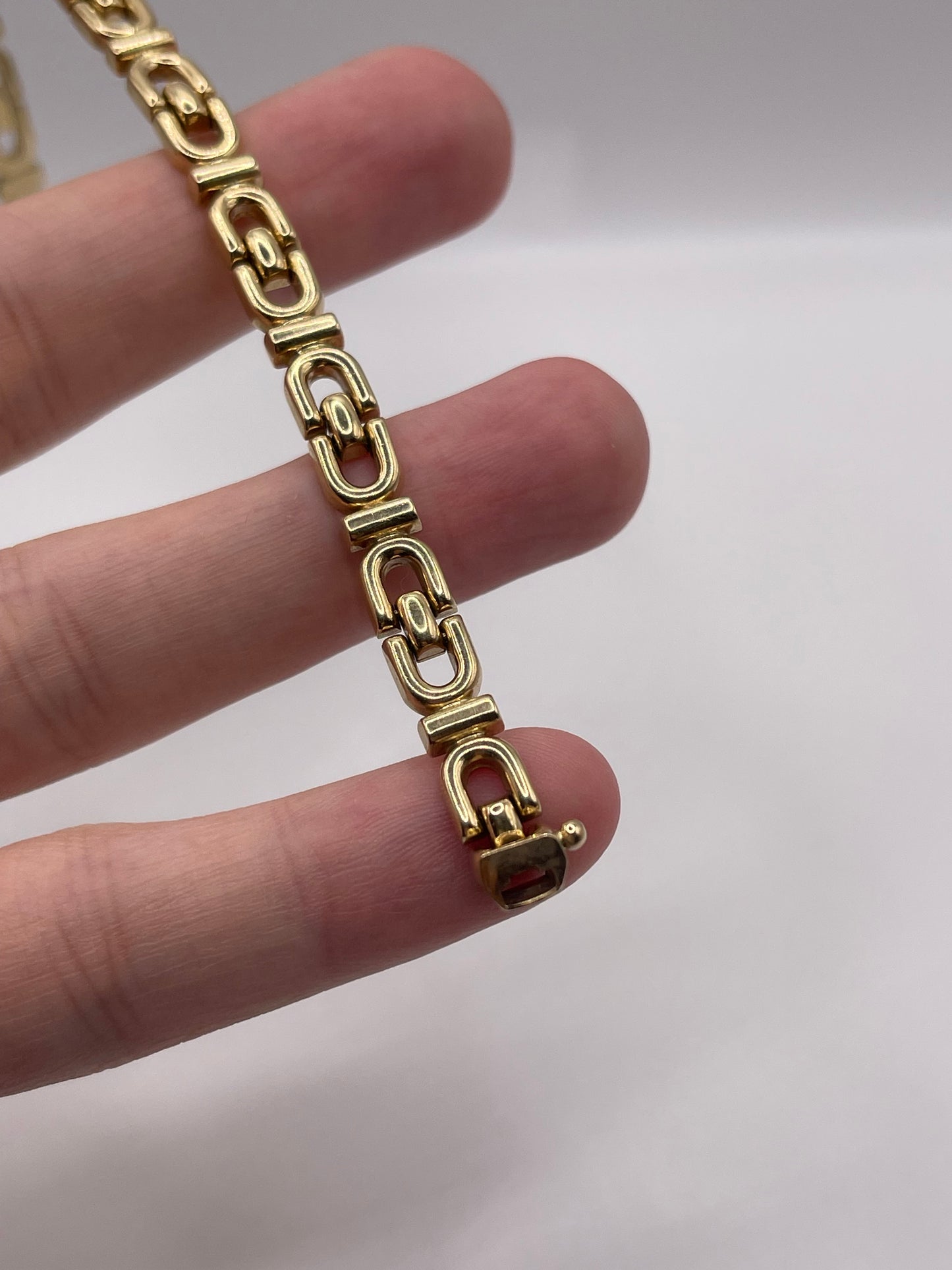 9ct gold bracelet