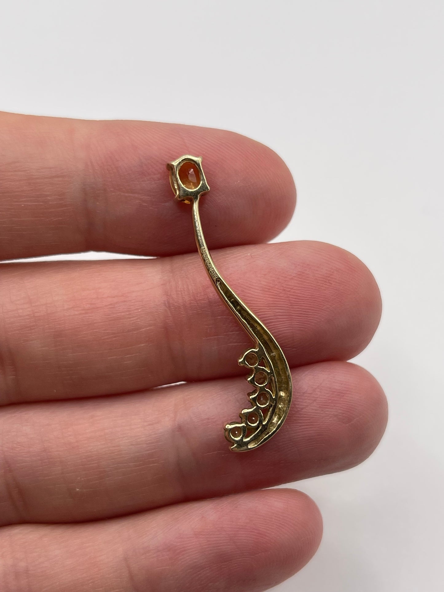 9ct gold sapphire pendant