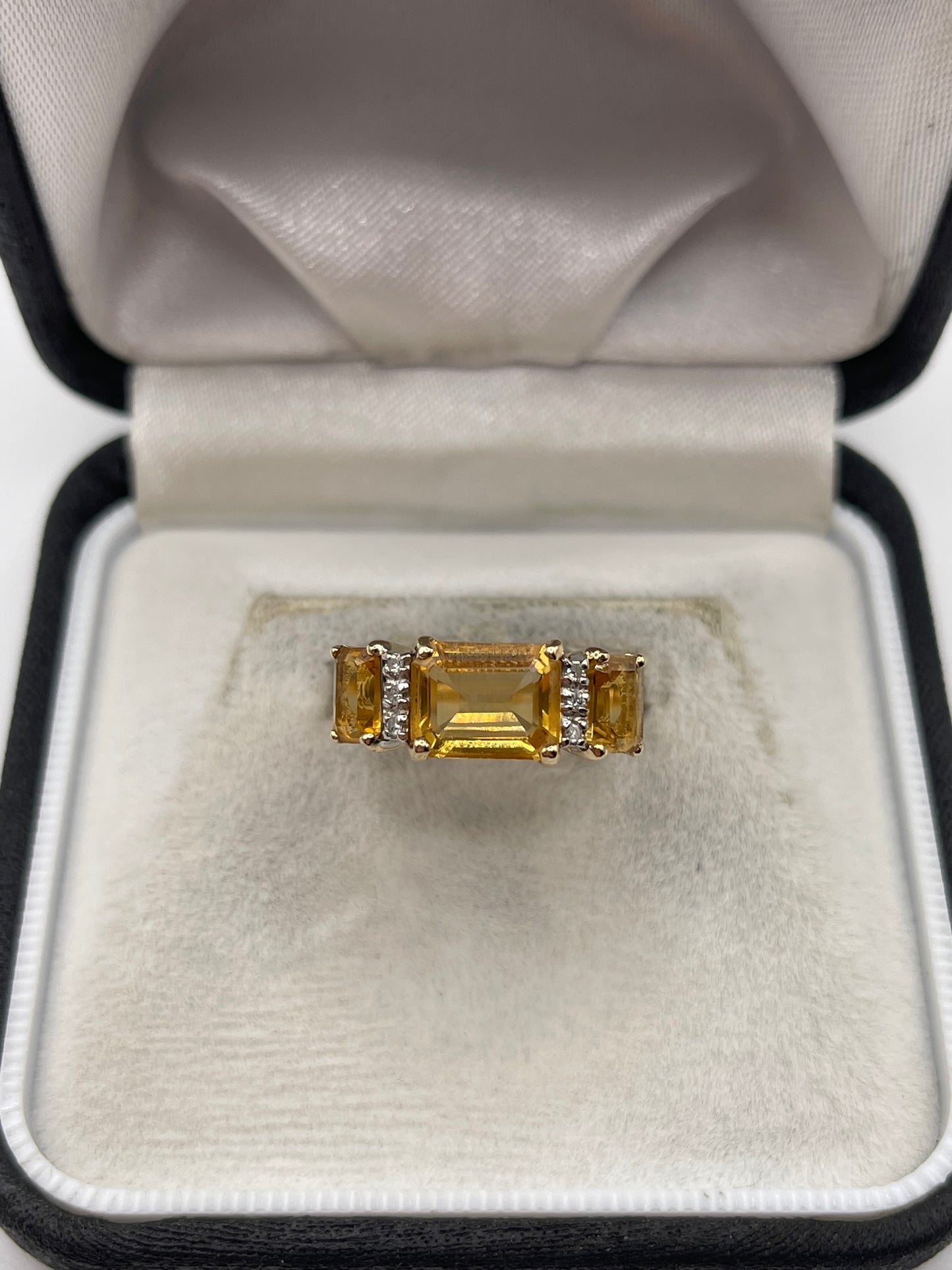 9ct gold citrine and diamond ring