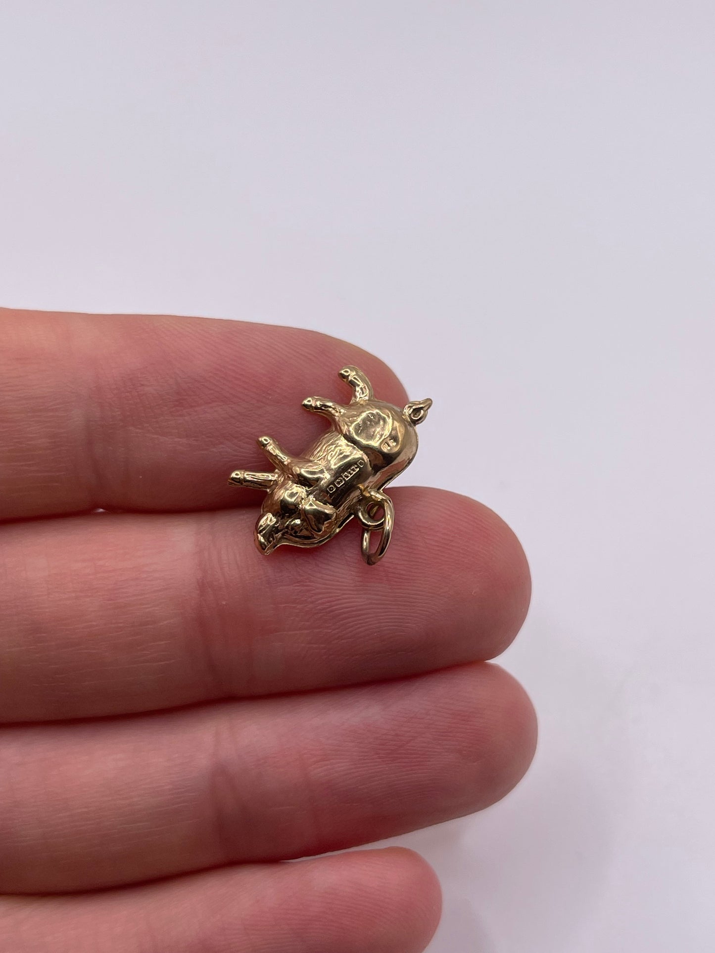 9ct gold pig charm