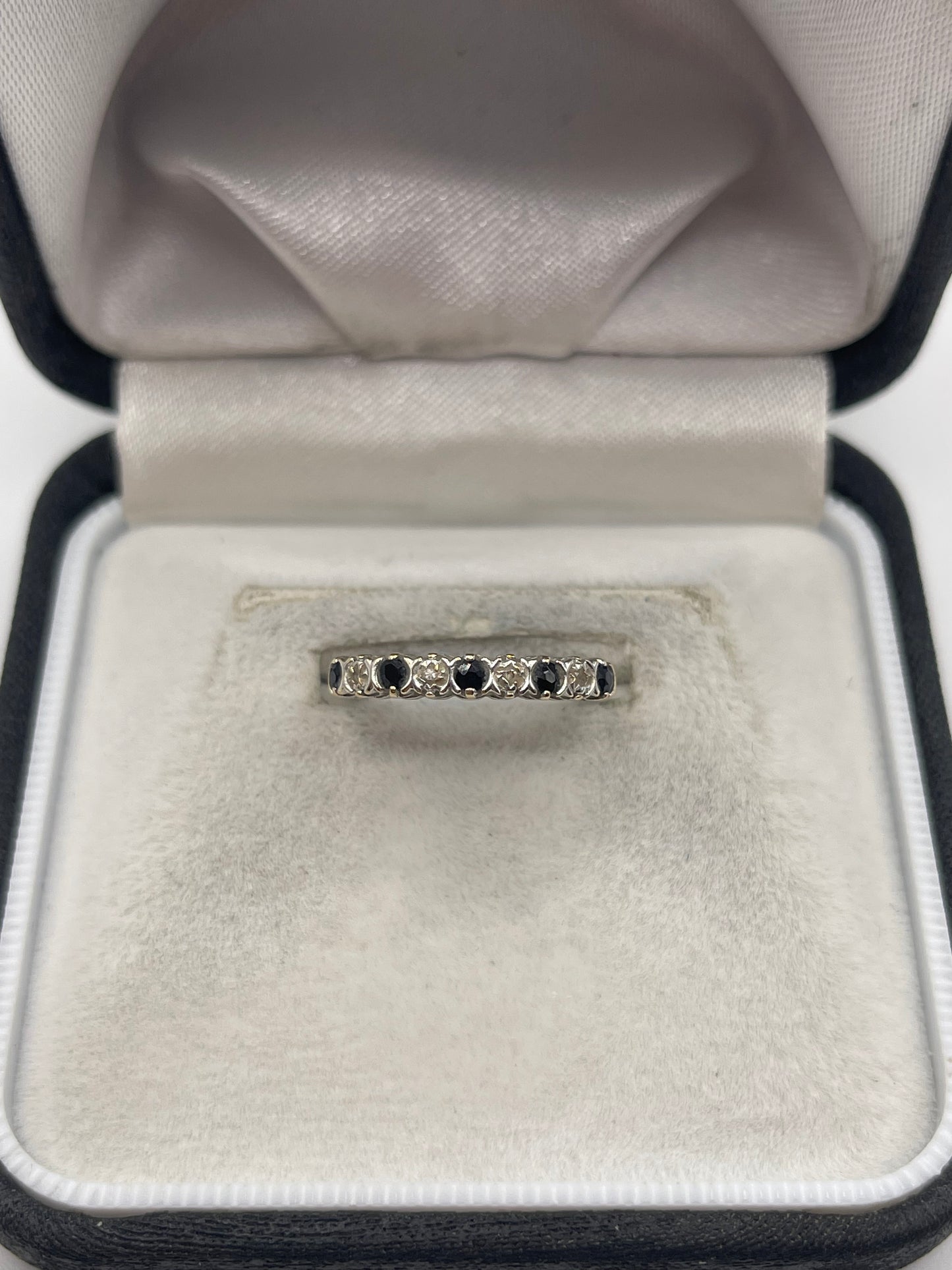 9ct gold sapphire and diamond ring