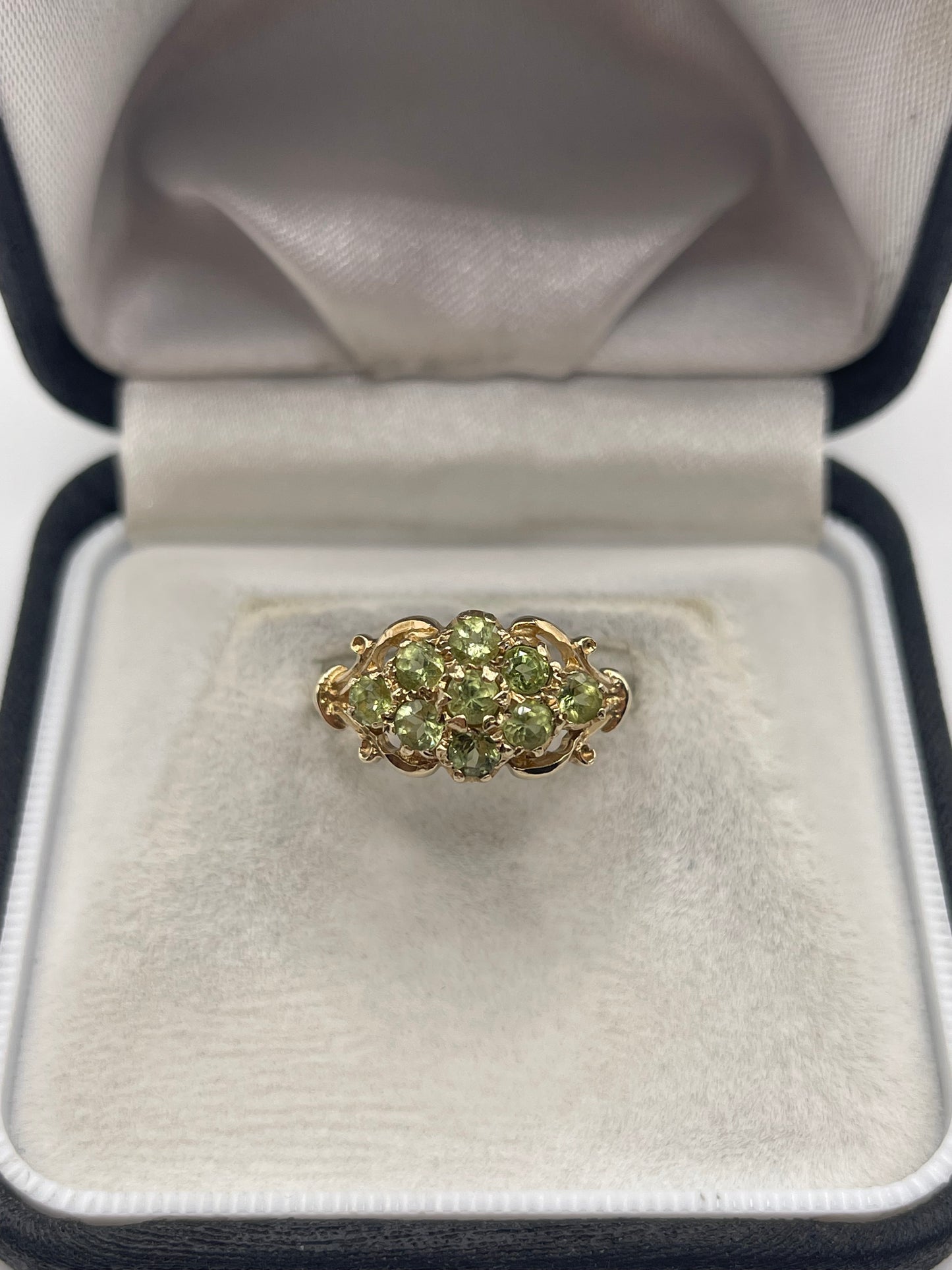 9ct gold peridot cluster ring