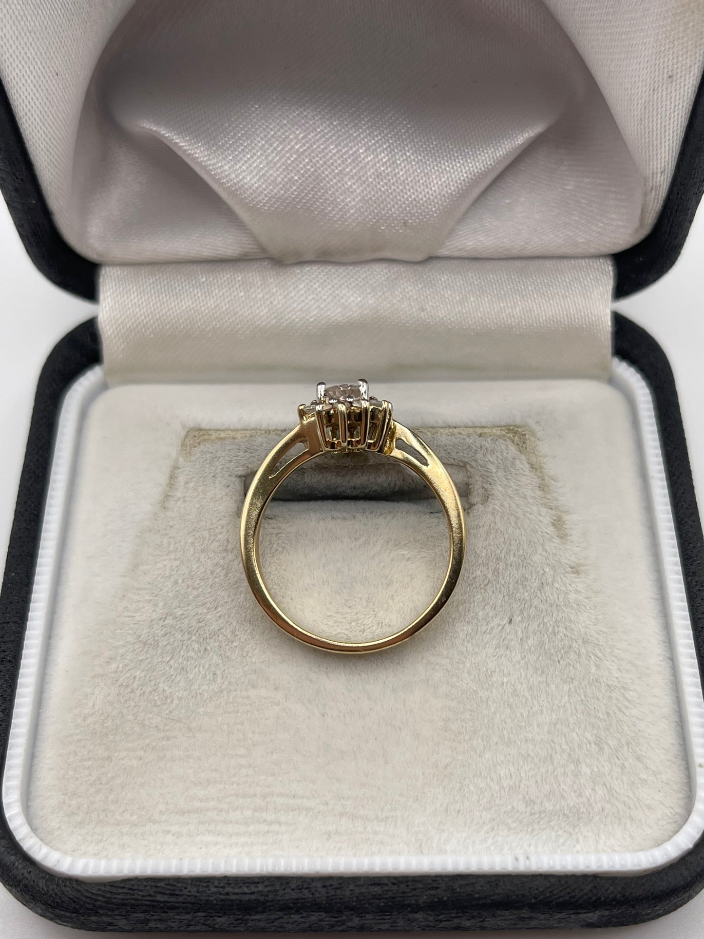 9ct gold pale morganite and zircon ring