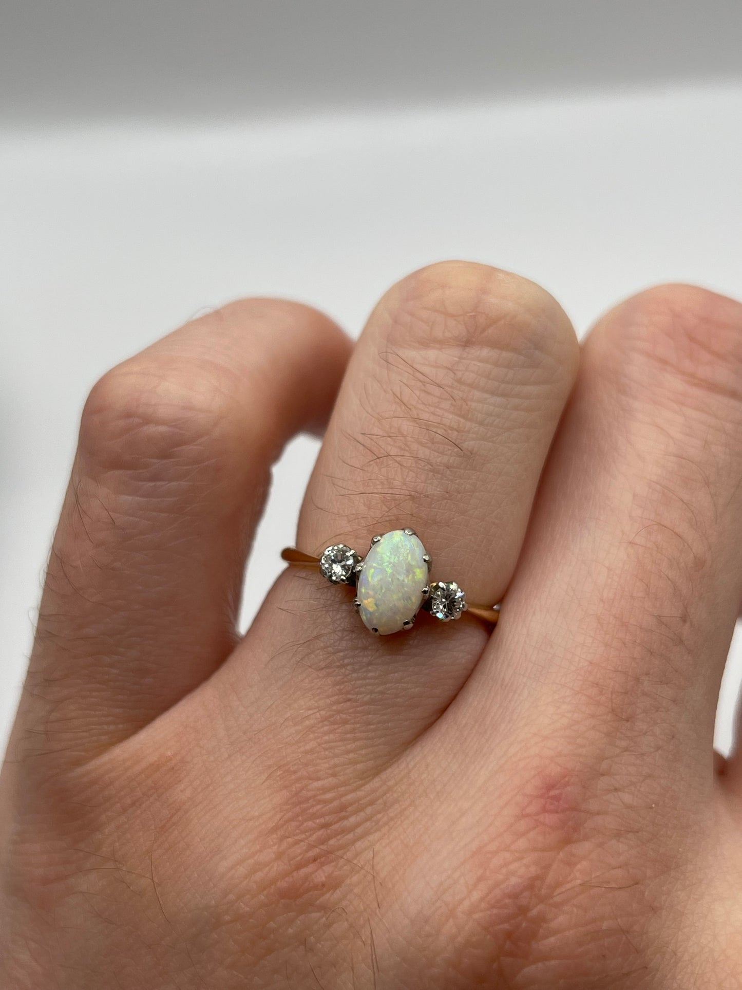 18ct gold opal and diamond ring