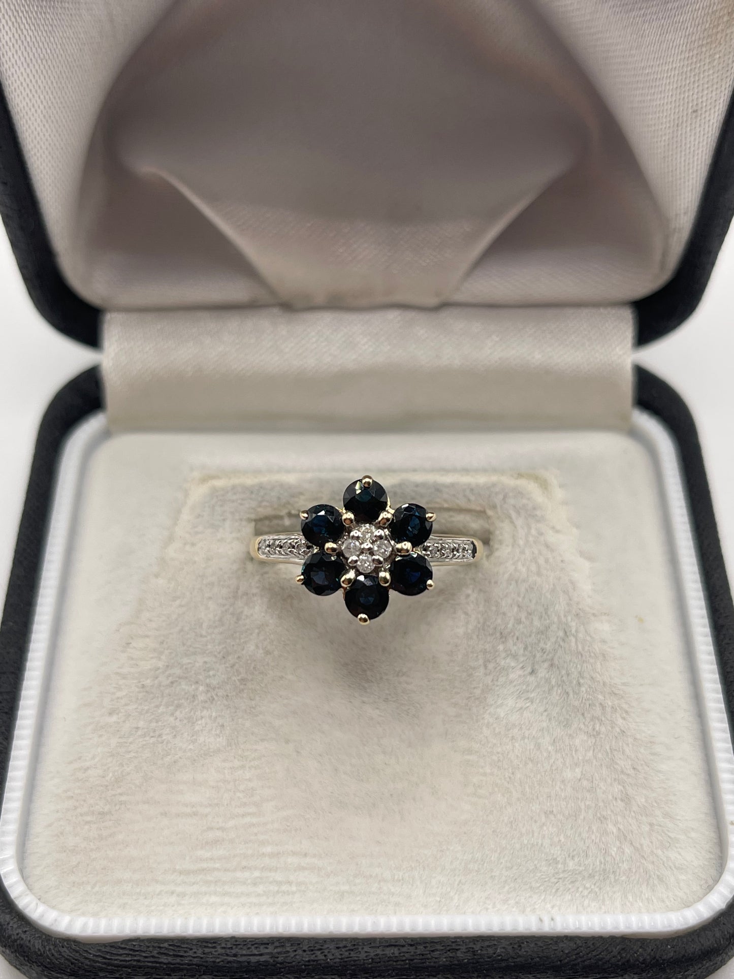 9ct gold sapphire and diamond ring