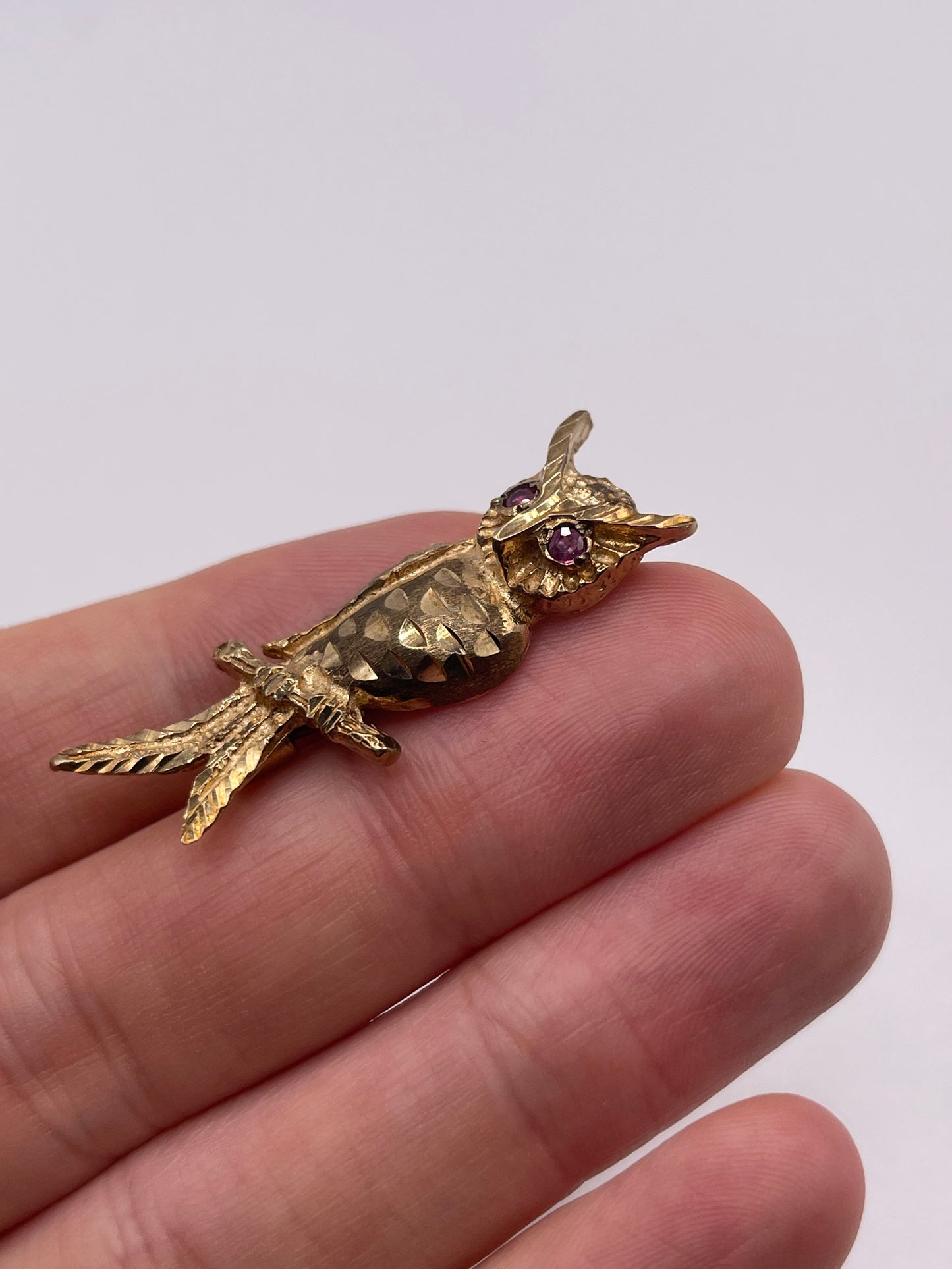 9ct gold ruby owl brooch