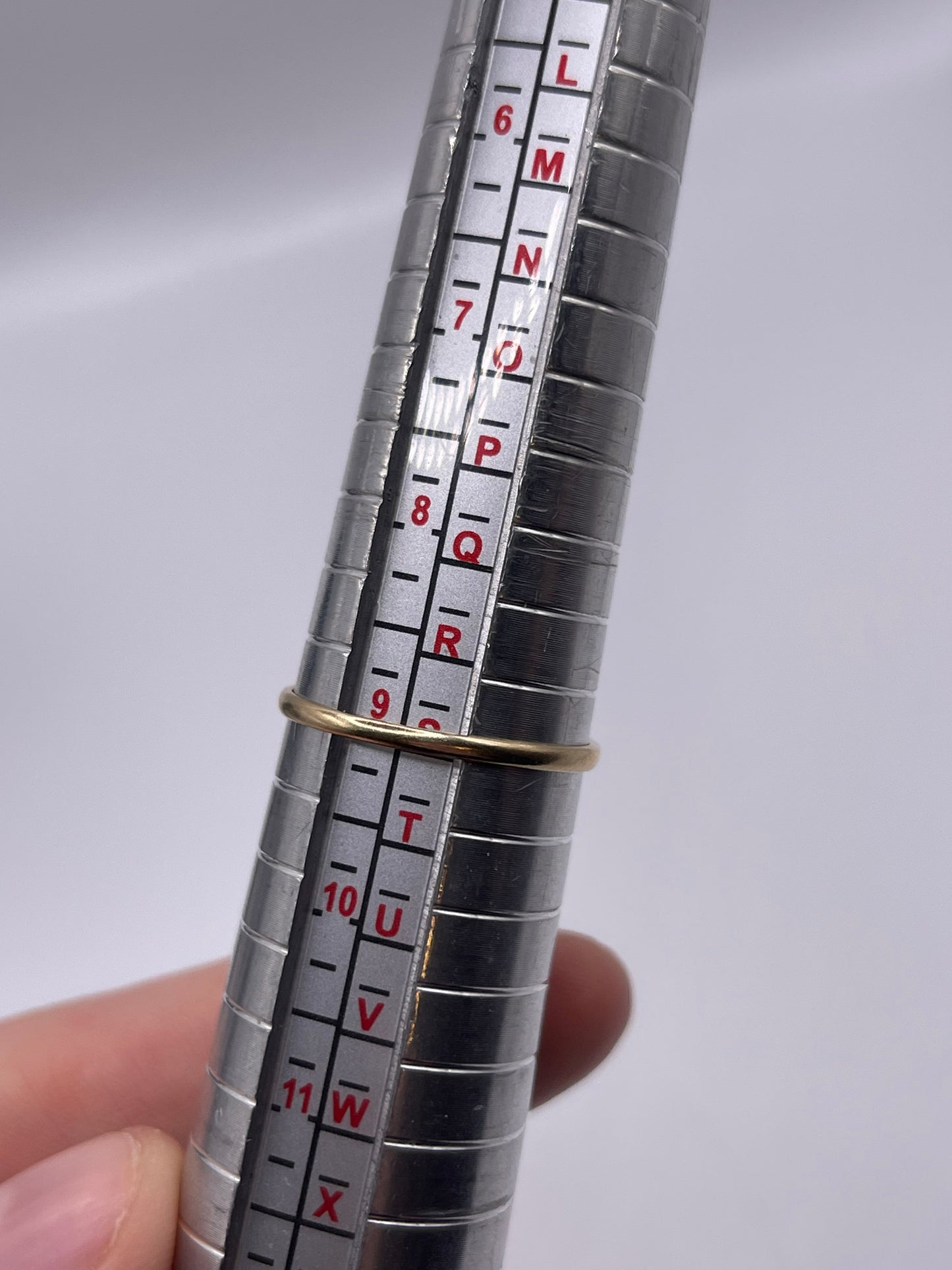 9ct gold sapphire and diamond ring