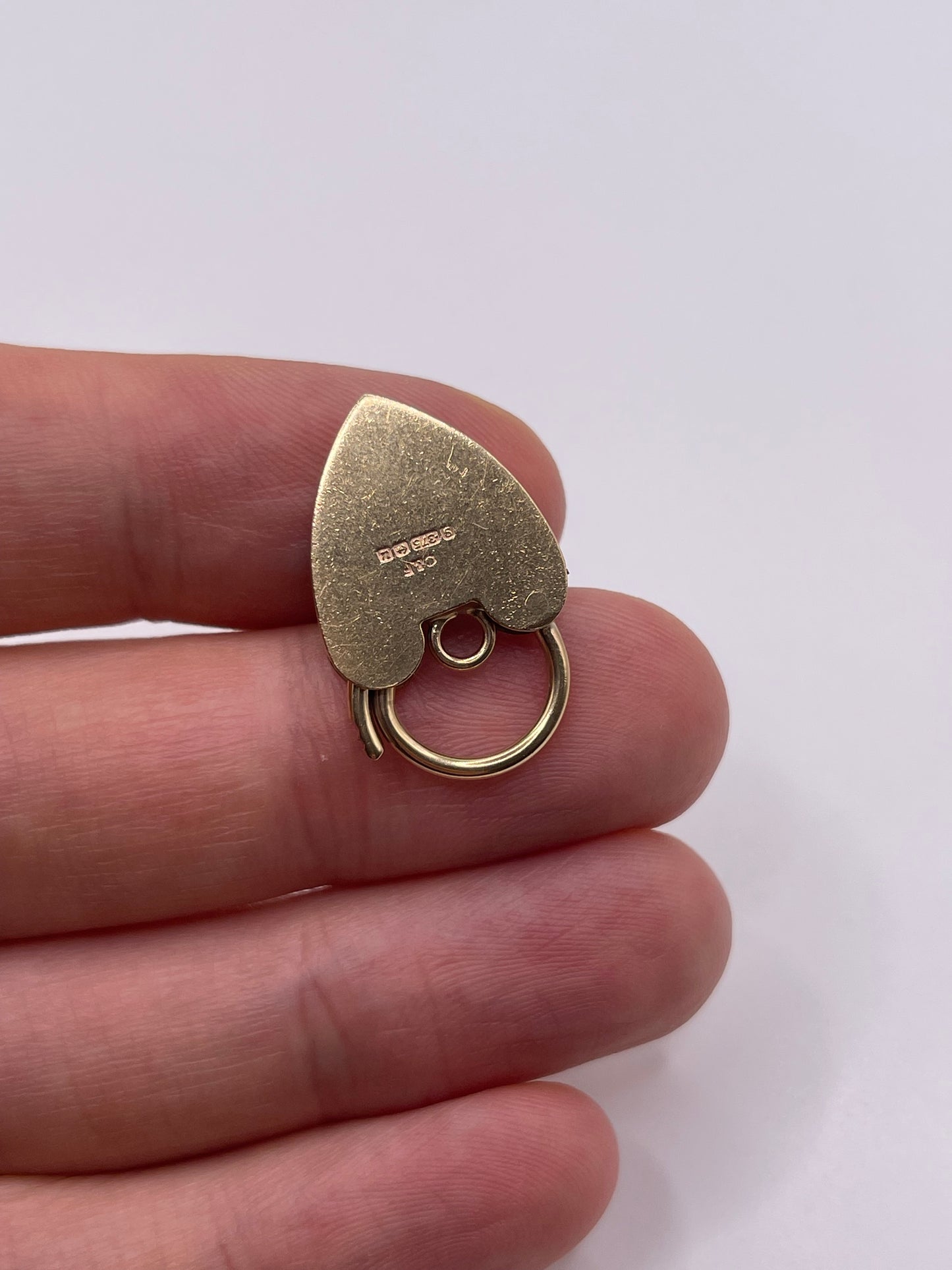 9ct gold padlock 5