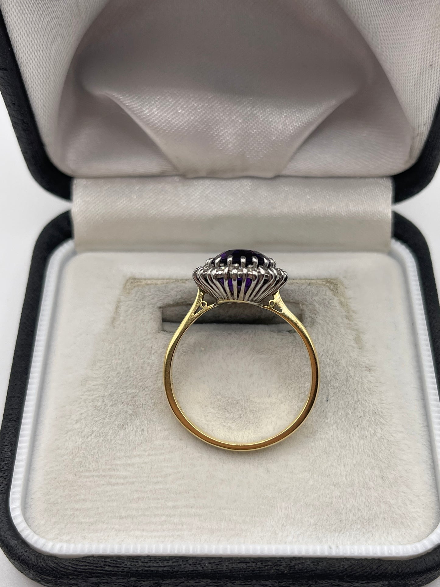 18ct gold amethyst and diamond ring