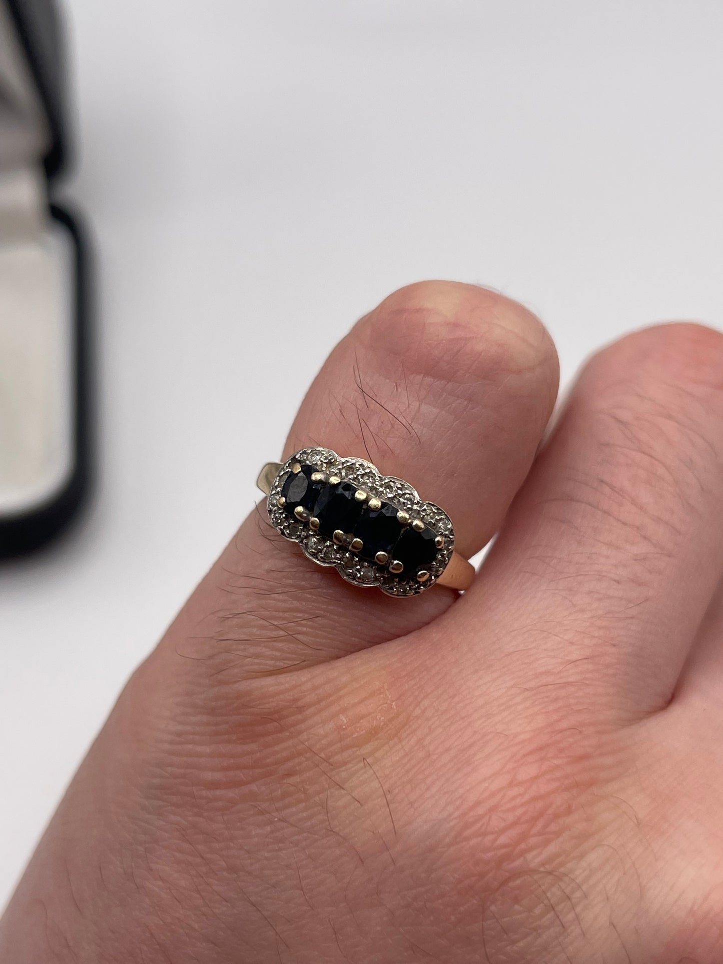 9ct gold sapphire and diamond ring