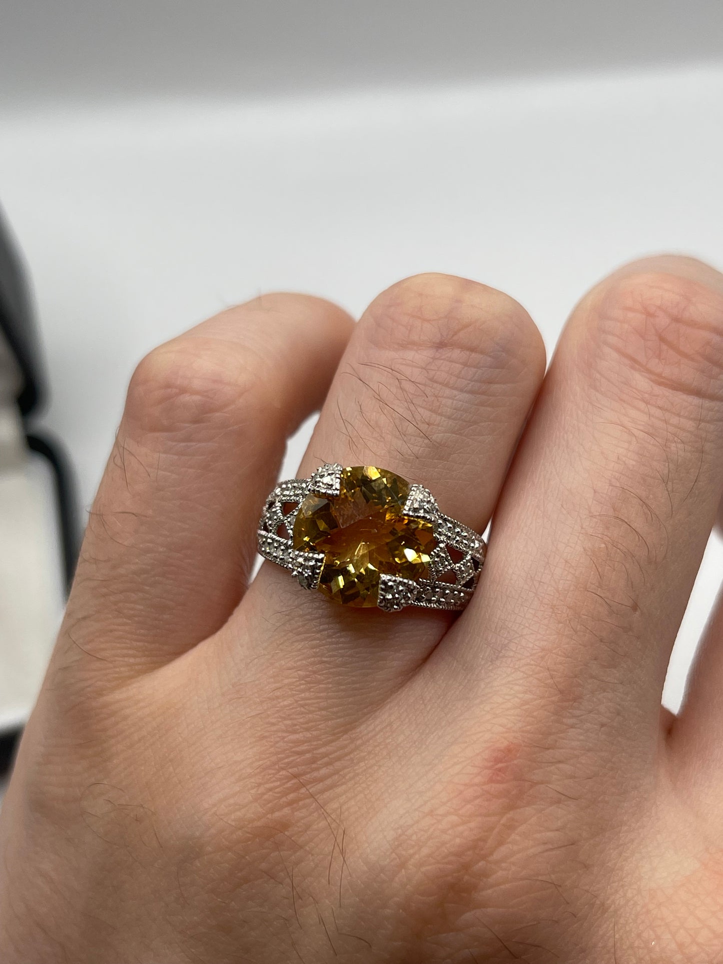 9ct gold citrine and diamond ring