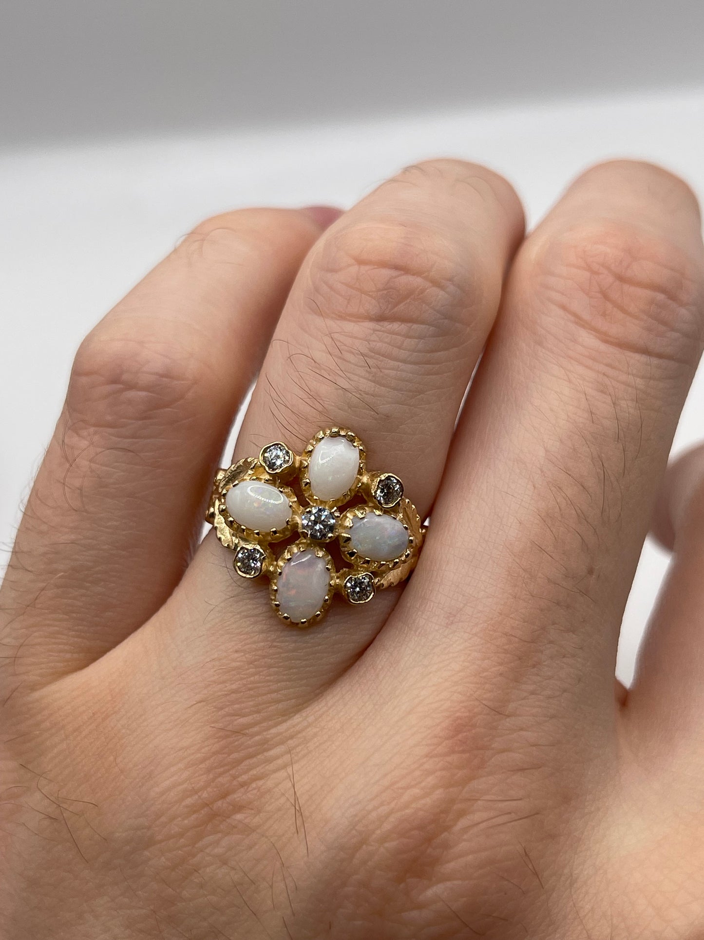 9ct gold opal and cz ring