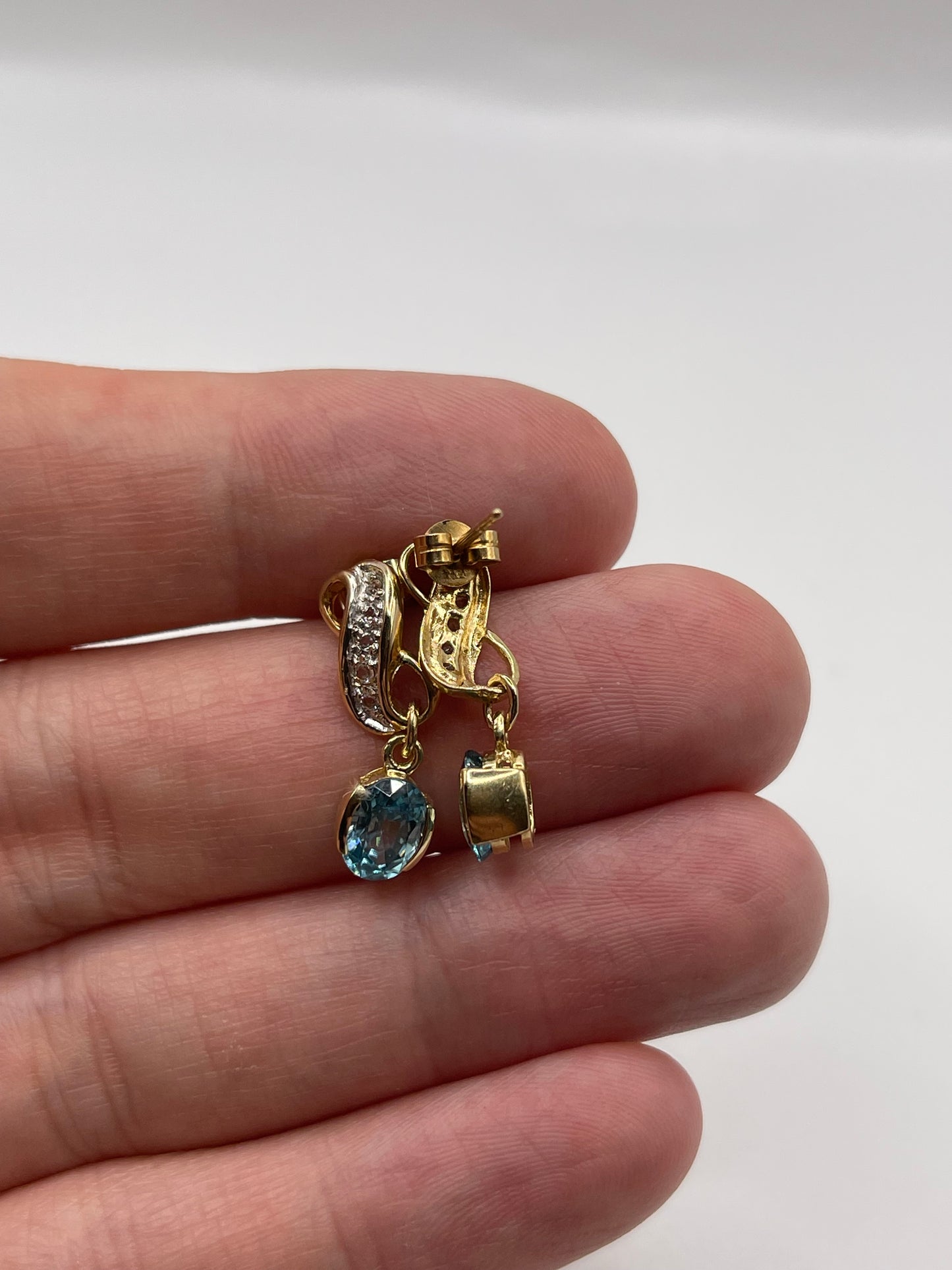 9ct gold zircon earrings