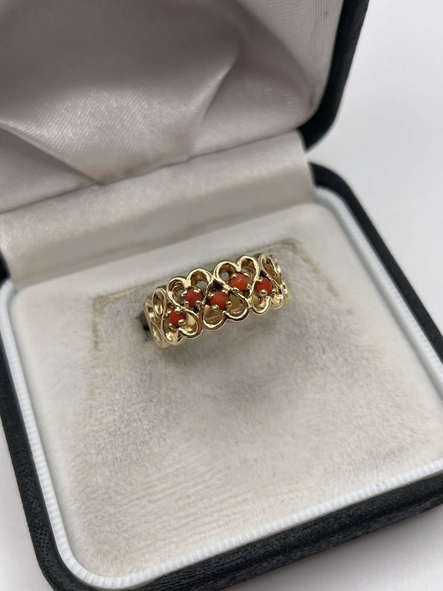 9ct gold coral ring