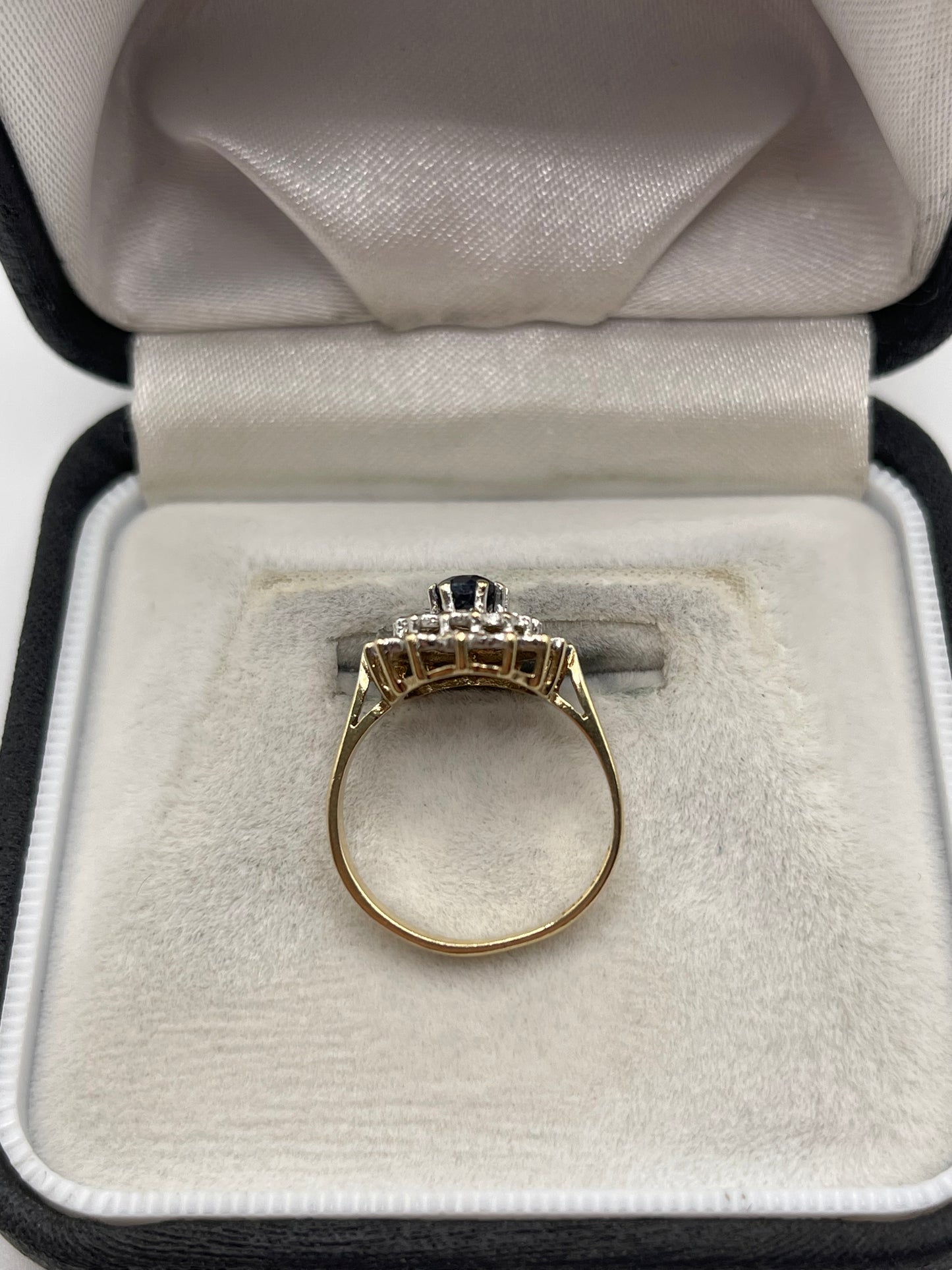 9ct gold sapphire and diamond ring