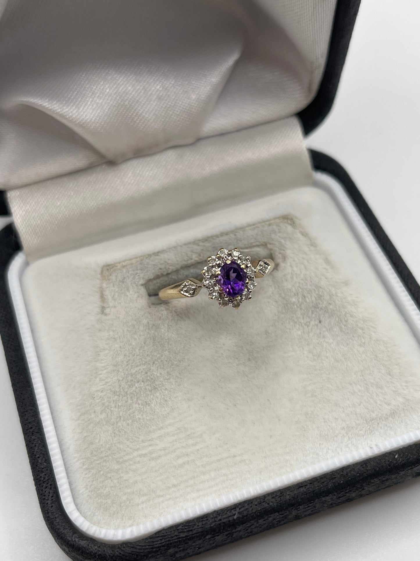 9ct gold amethyst and diamond ring
