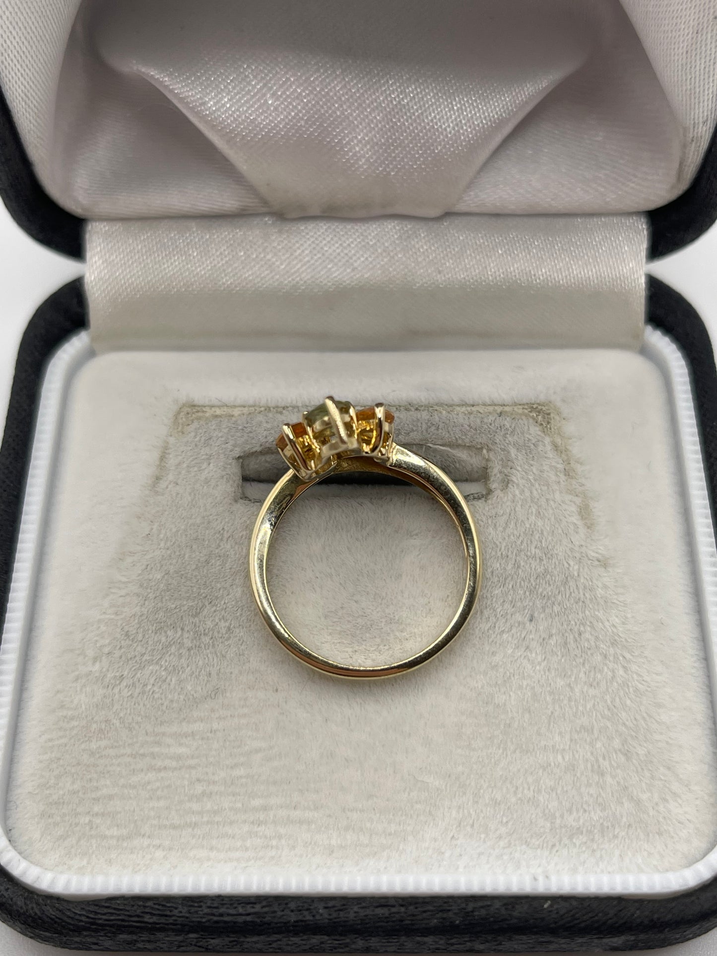 9ct gold sapphire and diamond ring