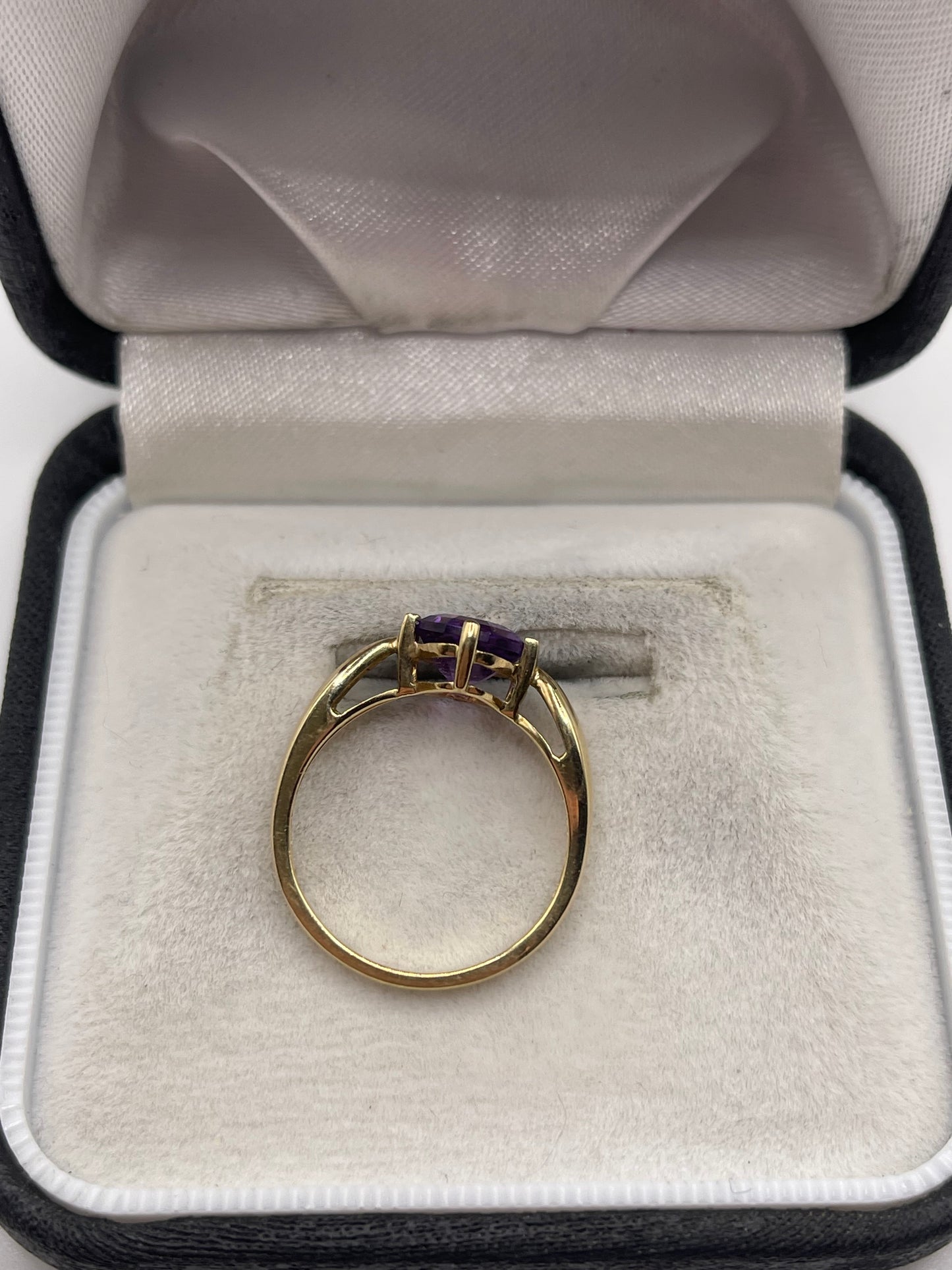 9ct gold amethyst ring