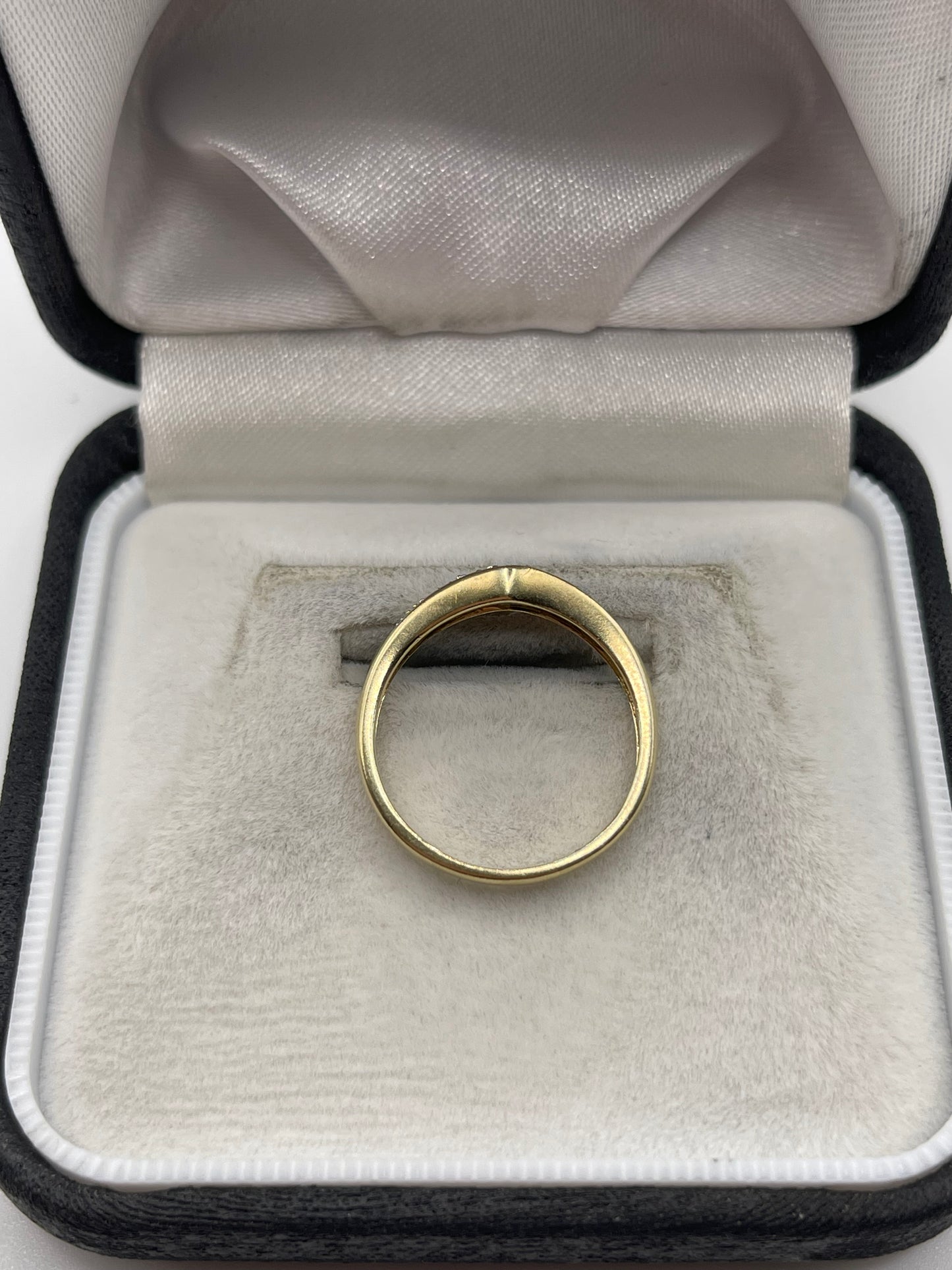9ct gold diamond wishbone ring