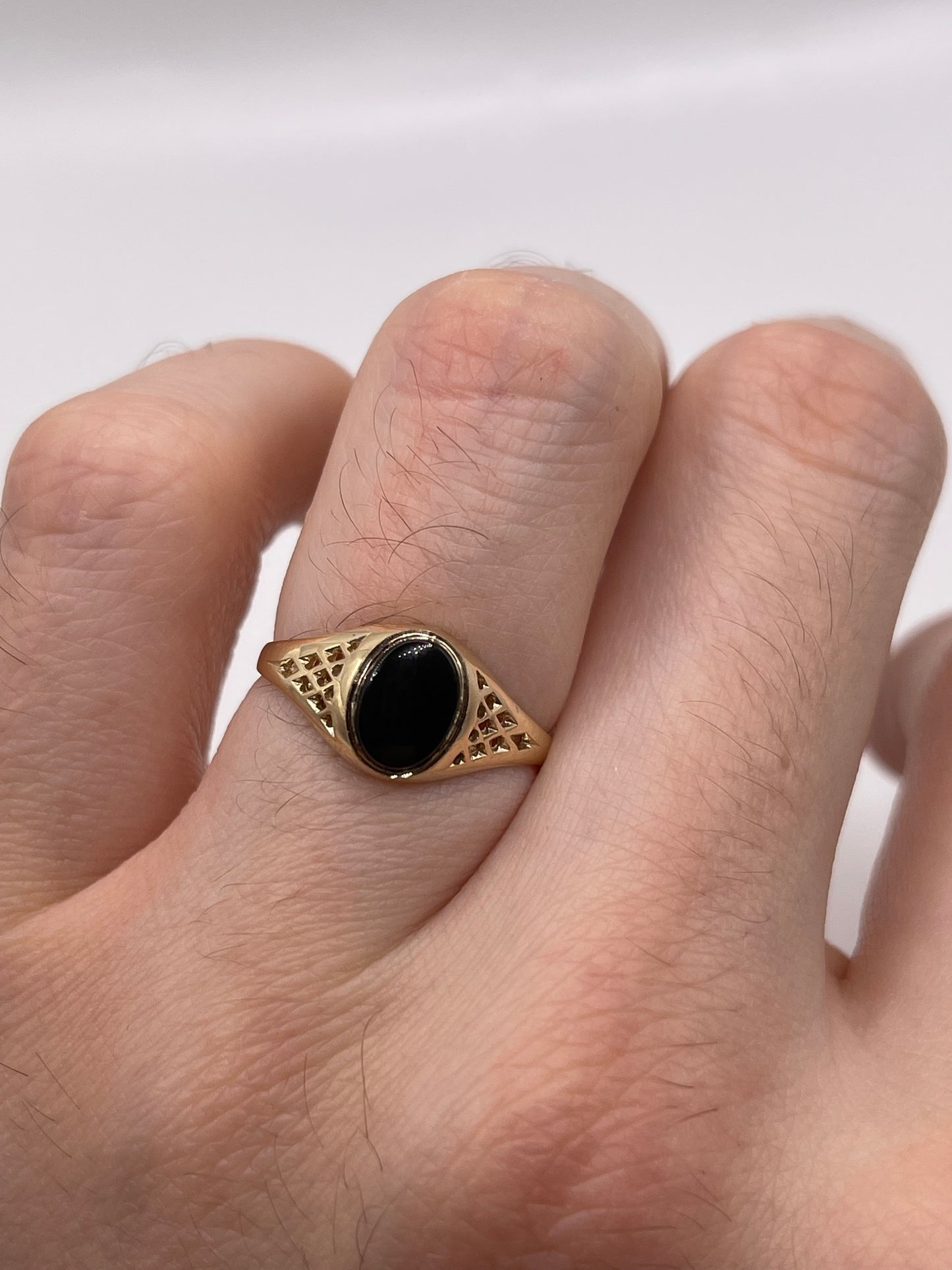 9ct gold onyx signet ring