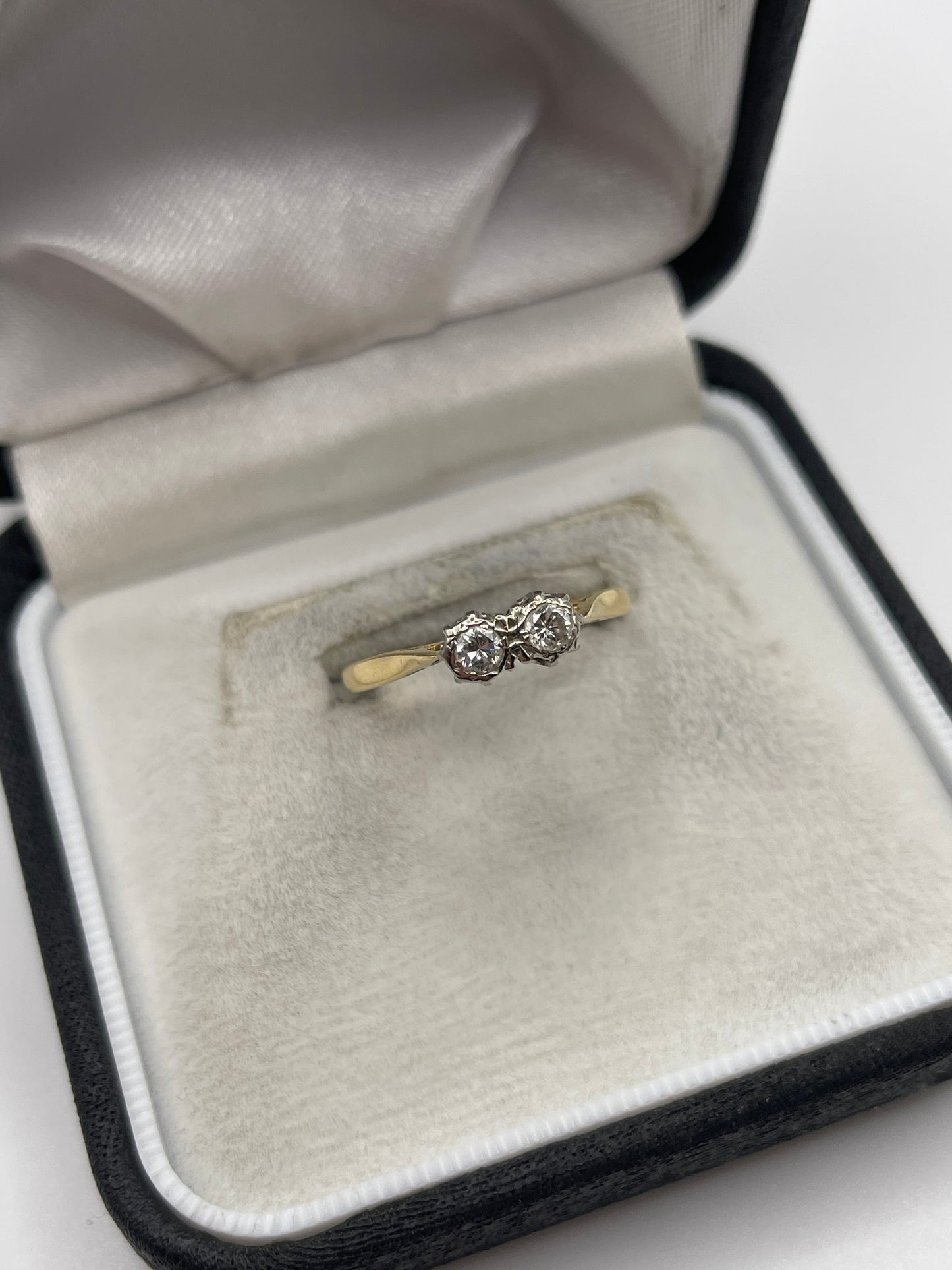 18ct gold diamond ring