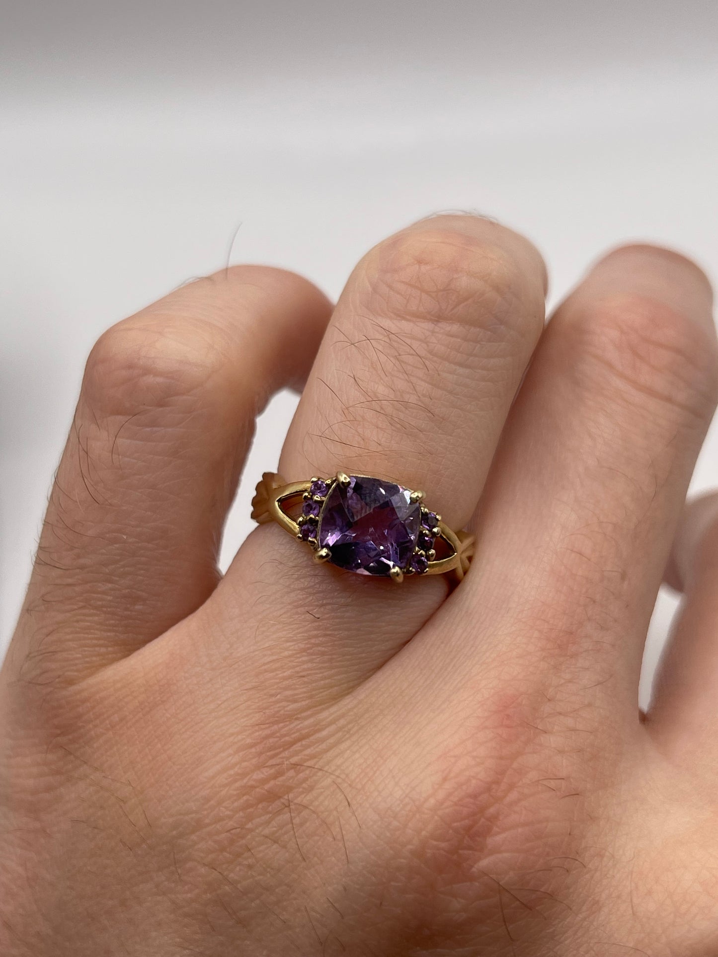 9ct gold amethyst ring