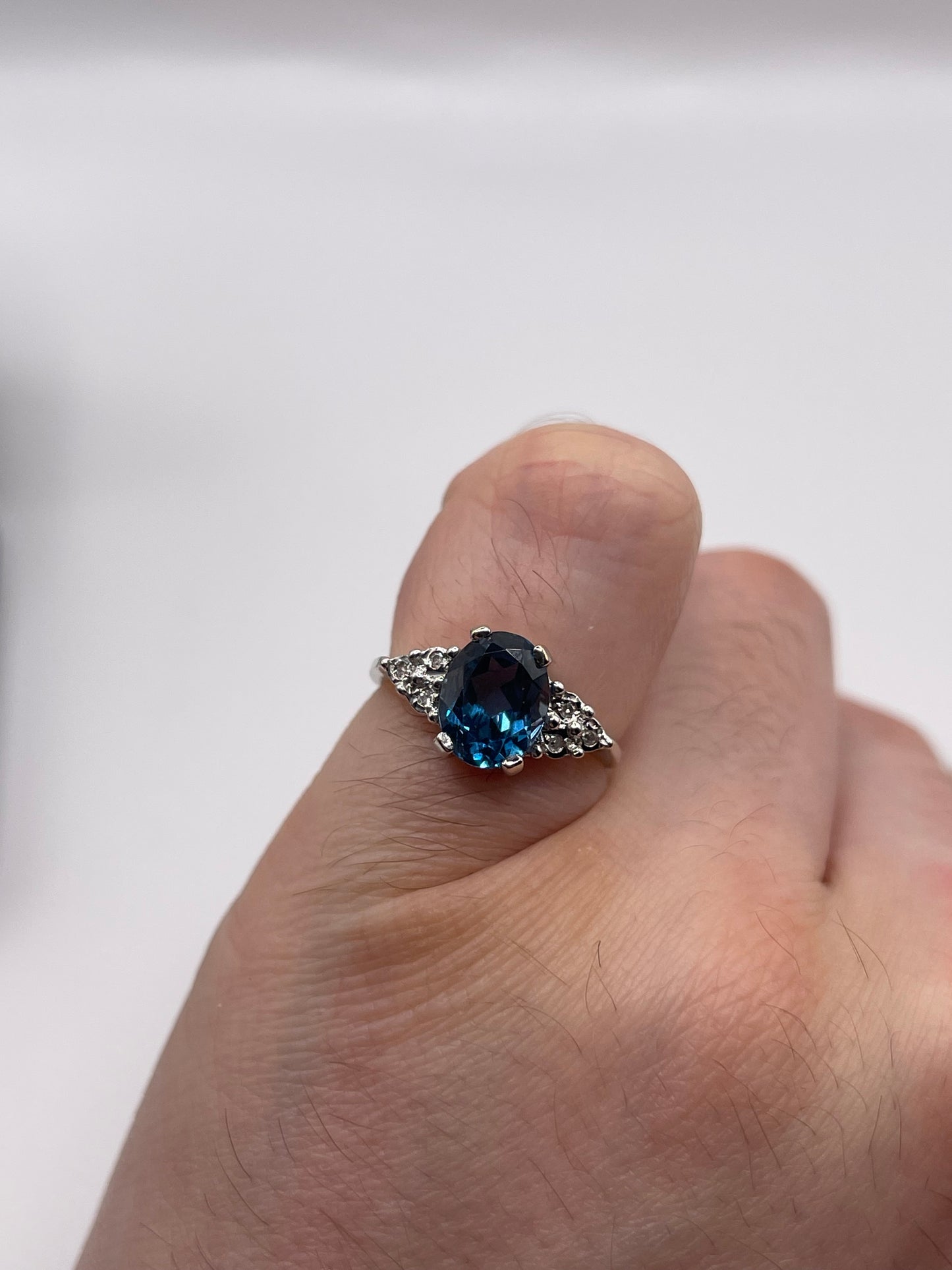 9ct white gold blue topaz and diamond ring