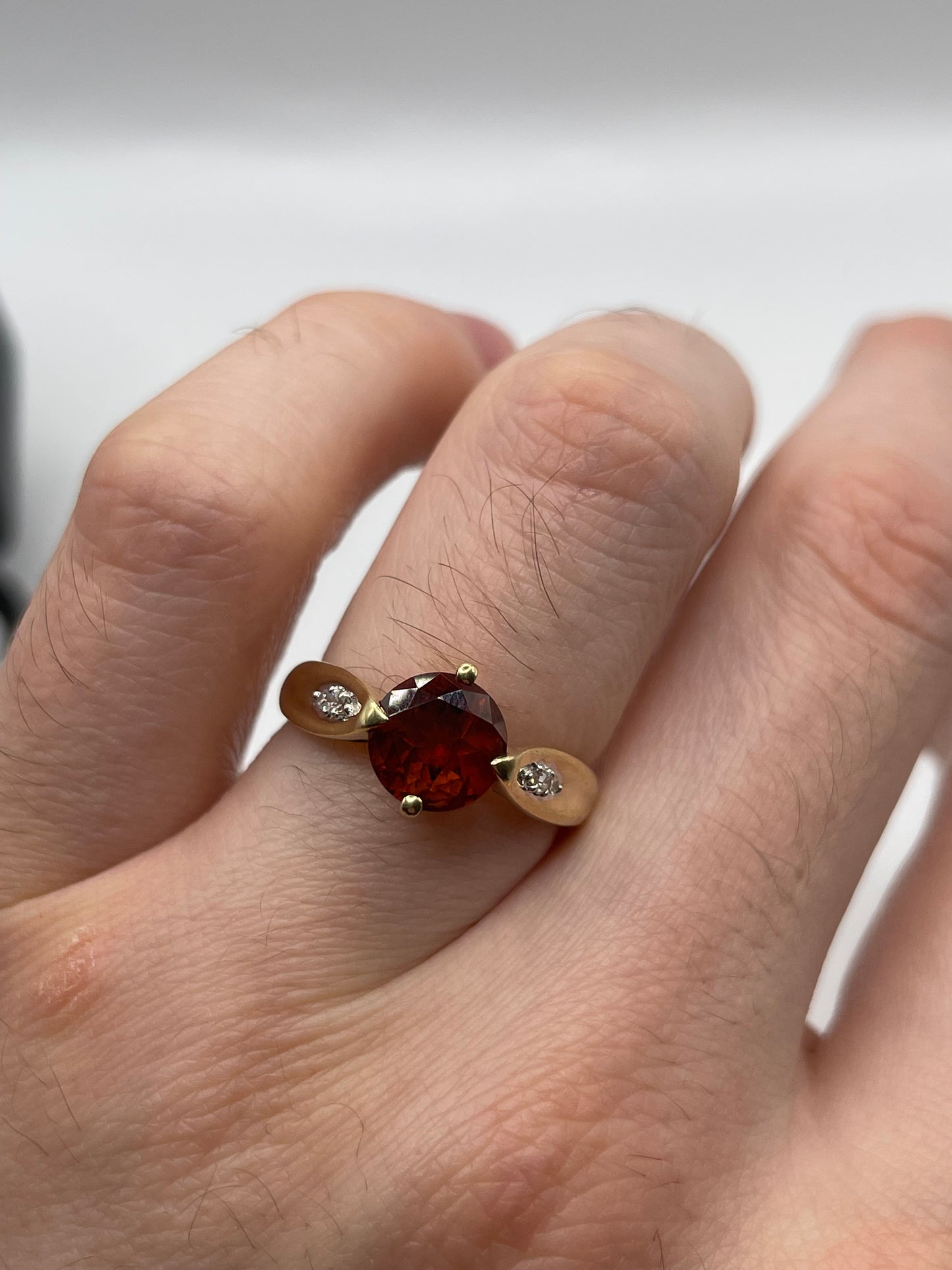 9ct gold citrine and diamond ring