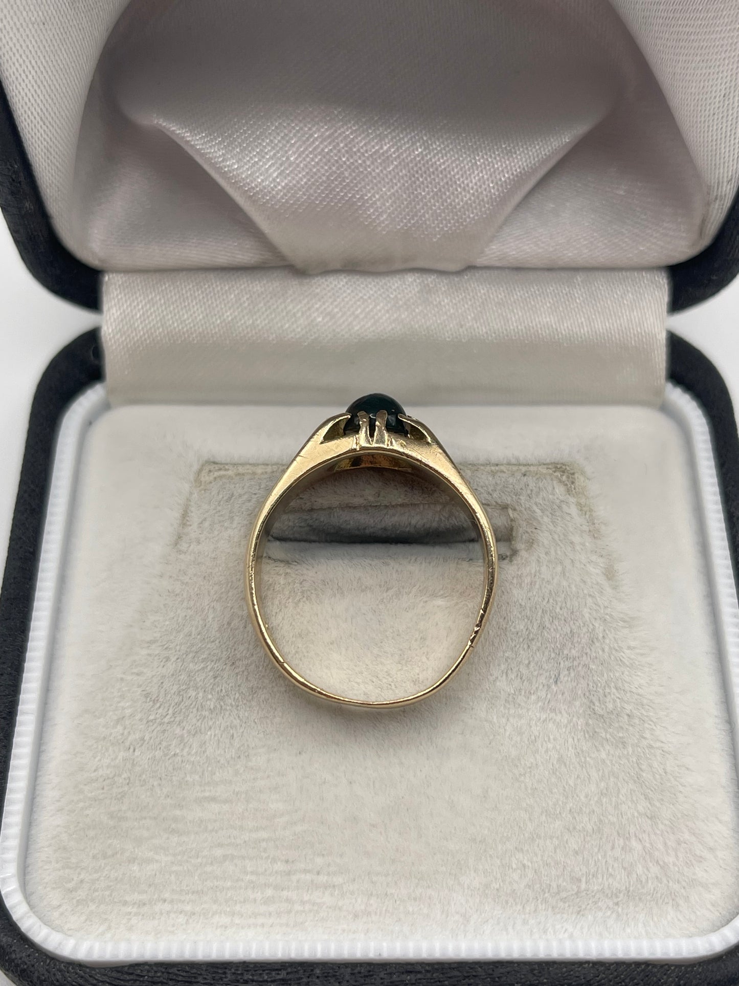 9ct gold bloodstone gypsy ring